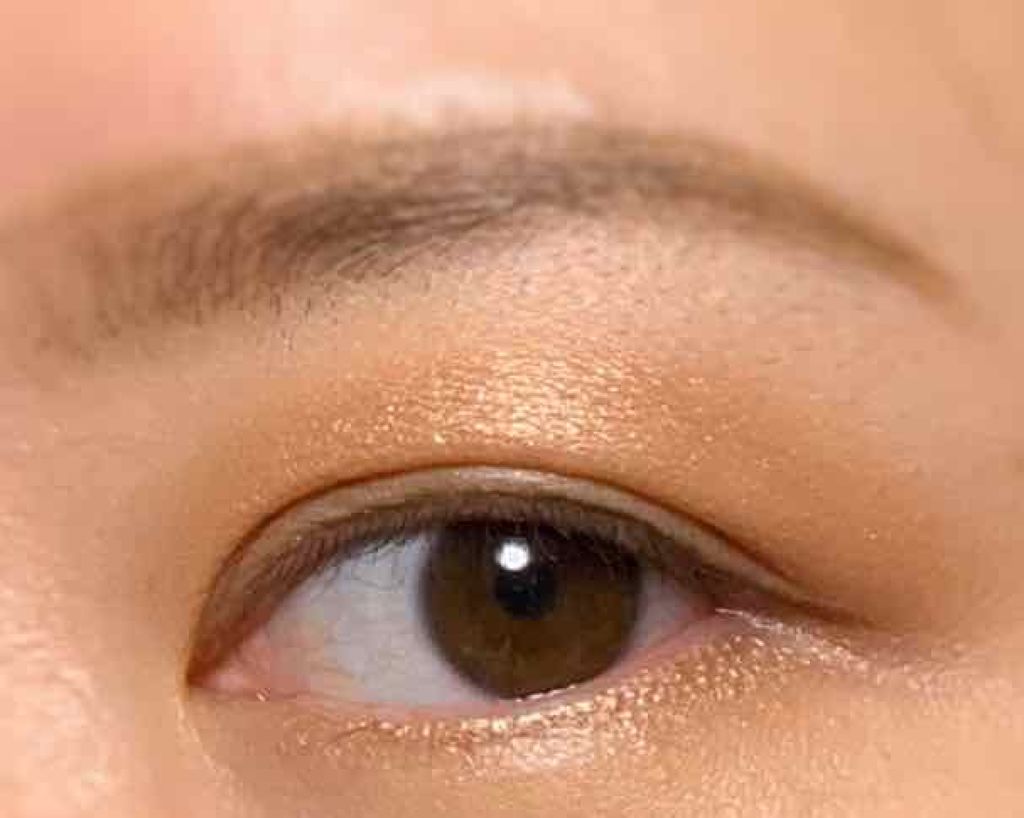 ピカシュウ アイ パレット‐サンダーショック/shu uemura/アイシャドウパレットを使ったクチコミ（2枚目）