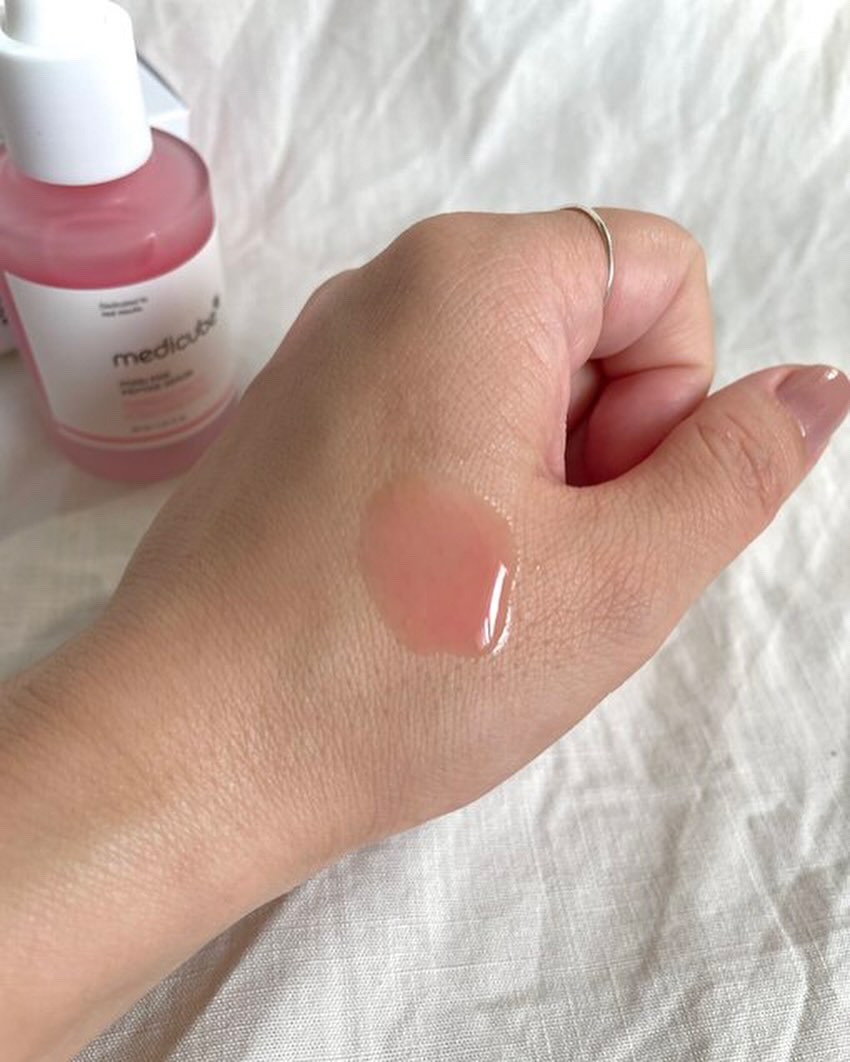 PDRNピンクアンプル PDRN 10,000ppm配合/MEDICUBE/美容液を使ったクチコミ（3枚目）