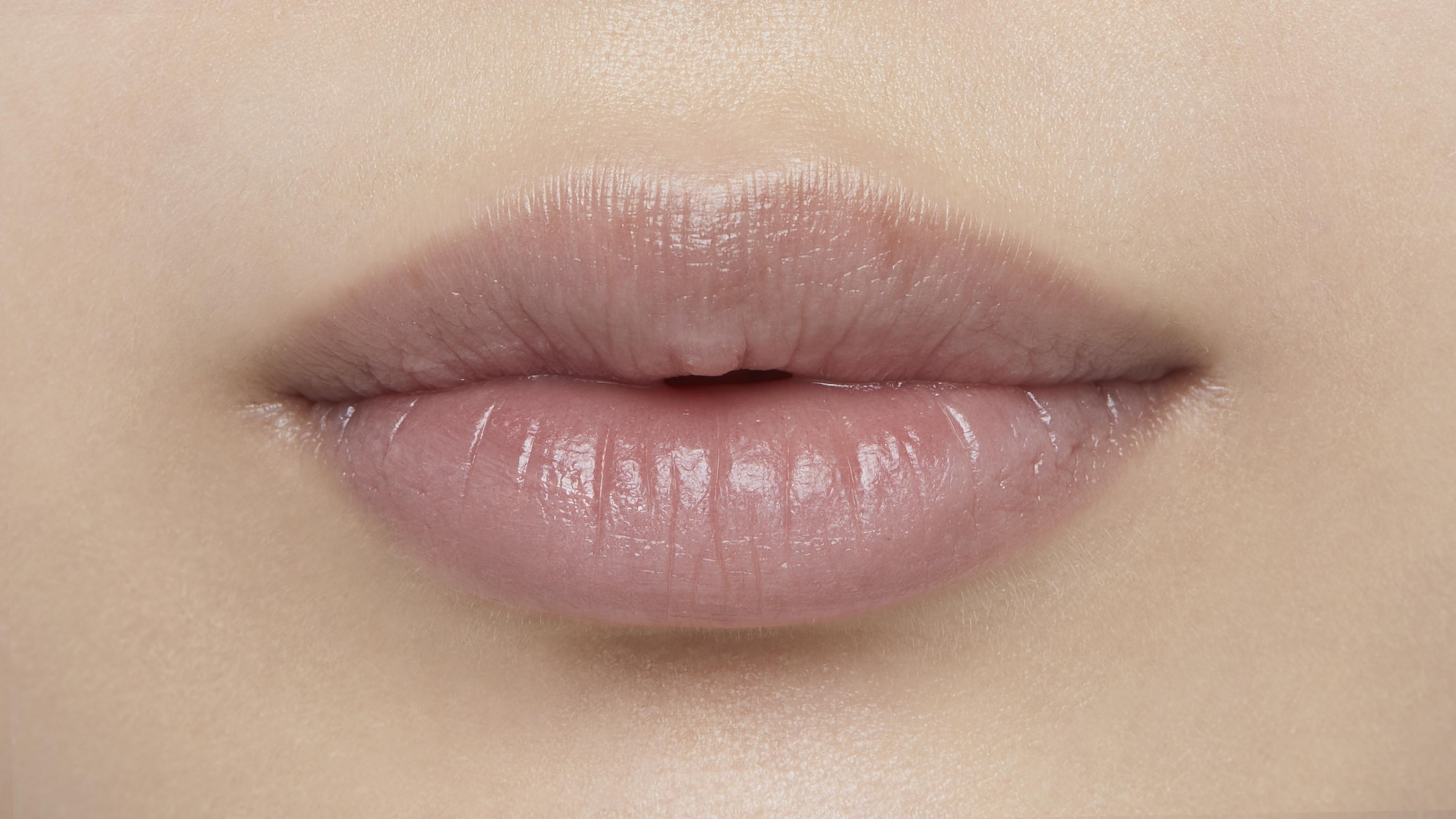 エテュセ リップエッセンス 10g(リップエッセンス)