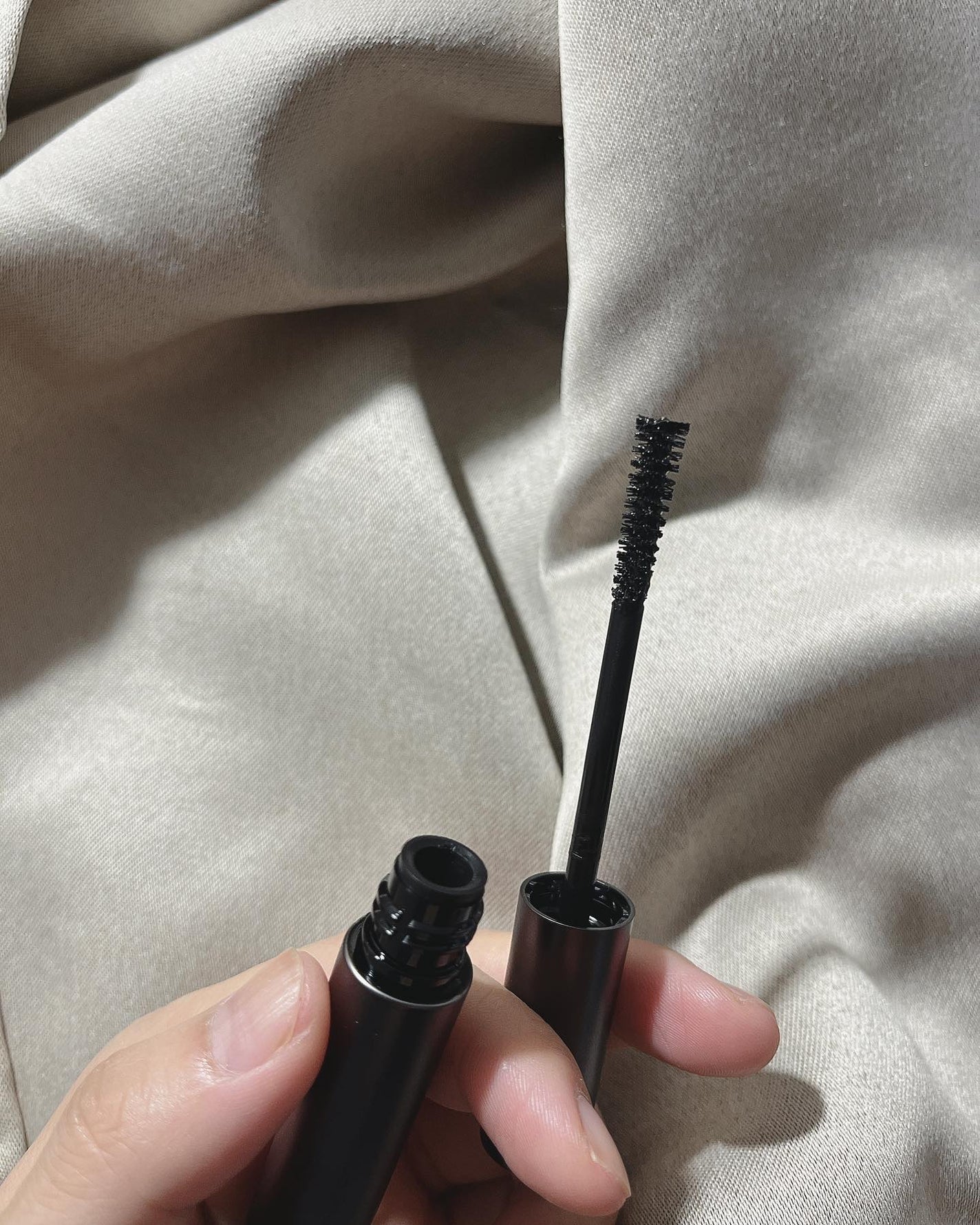 THREE ユナイテッドフルイドアイカラー/THREE/リキッドアイシャドウを使ったクチコミ(2枚目)