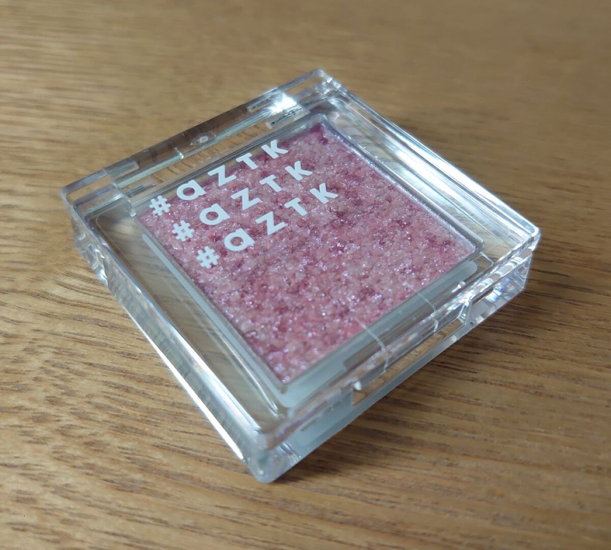 シングルアイシャドウ/aZTK/単色アイシャドウを使ったクチコミ（2枚目）