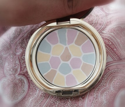 ラ プードル オートニュアンス/Elégance/プレストパウダーを使ったクチコミ(2枚目)