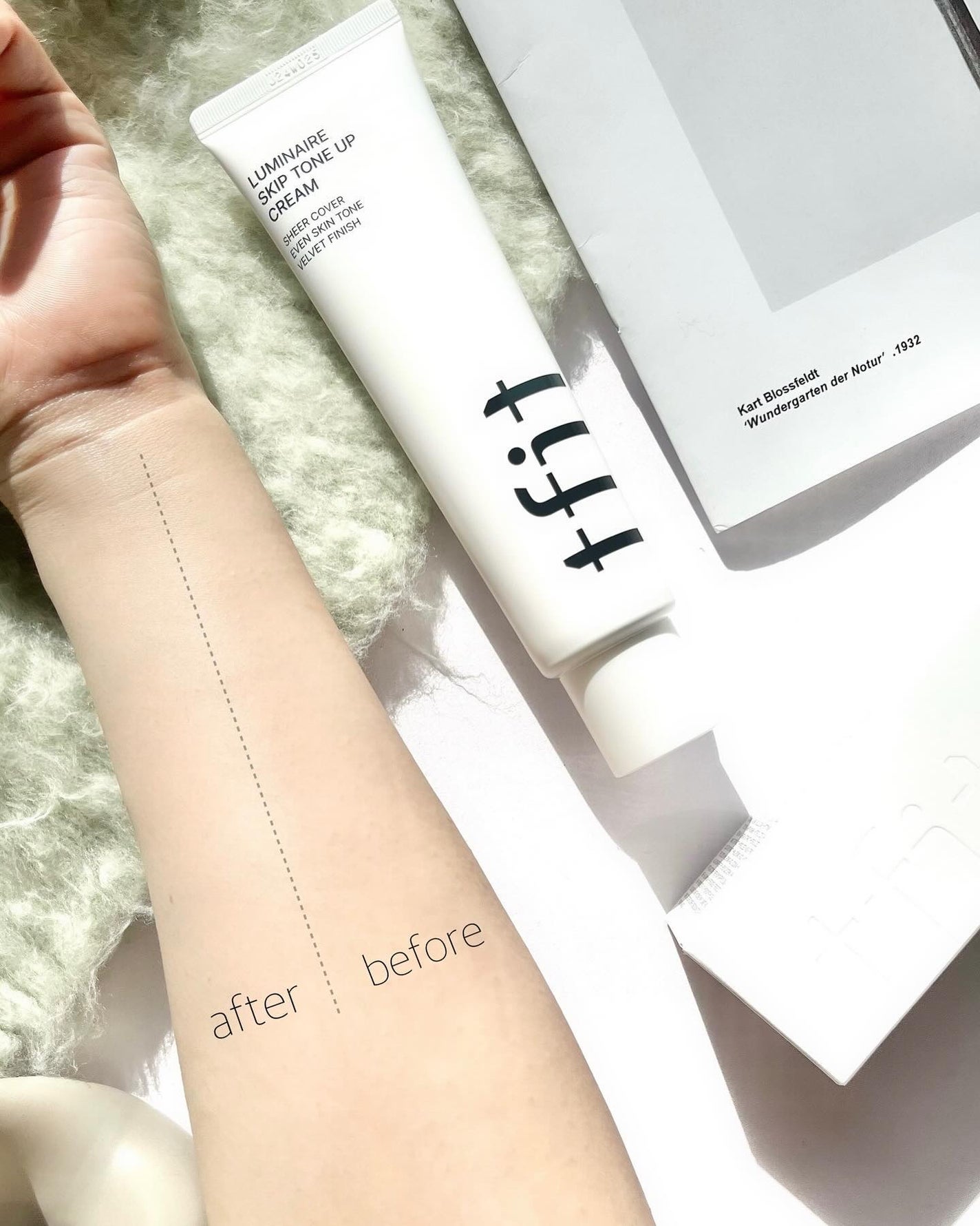 Riri𩵠on LIPS ãâ¡â¡â¡â¡TFITãã¹ãã»ã©ãŒLUMINAIRESKIPTONE..ãïŒ4æç®ïŒ