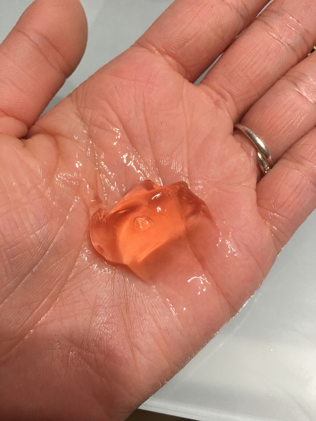 アスタキサンチンオールインワンゲル/ピコモンテ/オールインワン化粧品を使ったクチコミ（3枚目）