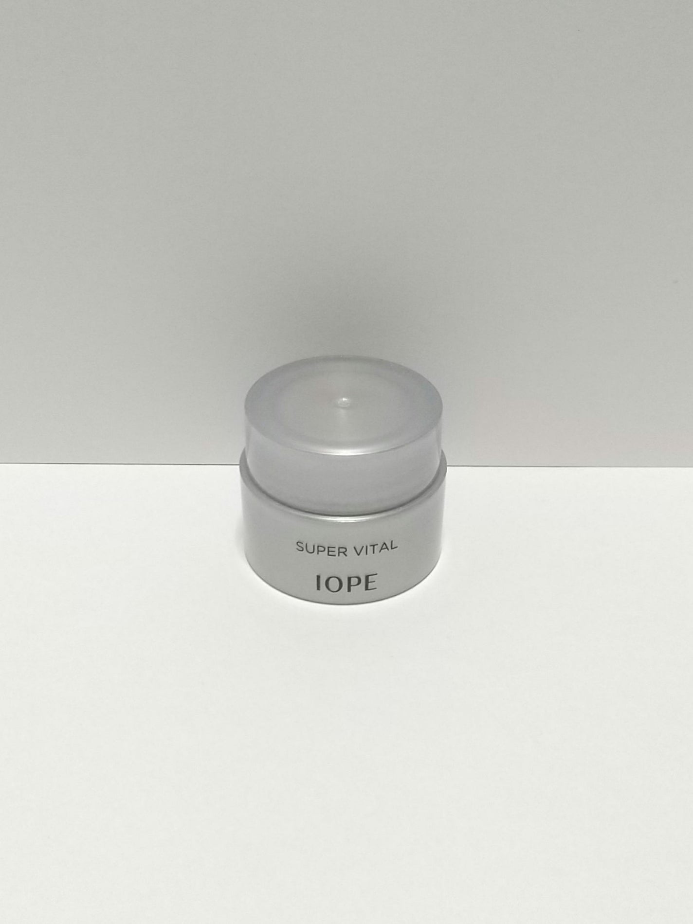 なつ@投稿ある方フォロバ on LIPS 「⭐️⭐️⭐️⭐️☆しっかり保湿クリーム🤍IOPEスーパーバイタ..」(1枚目)