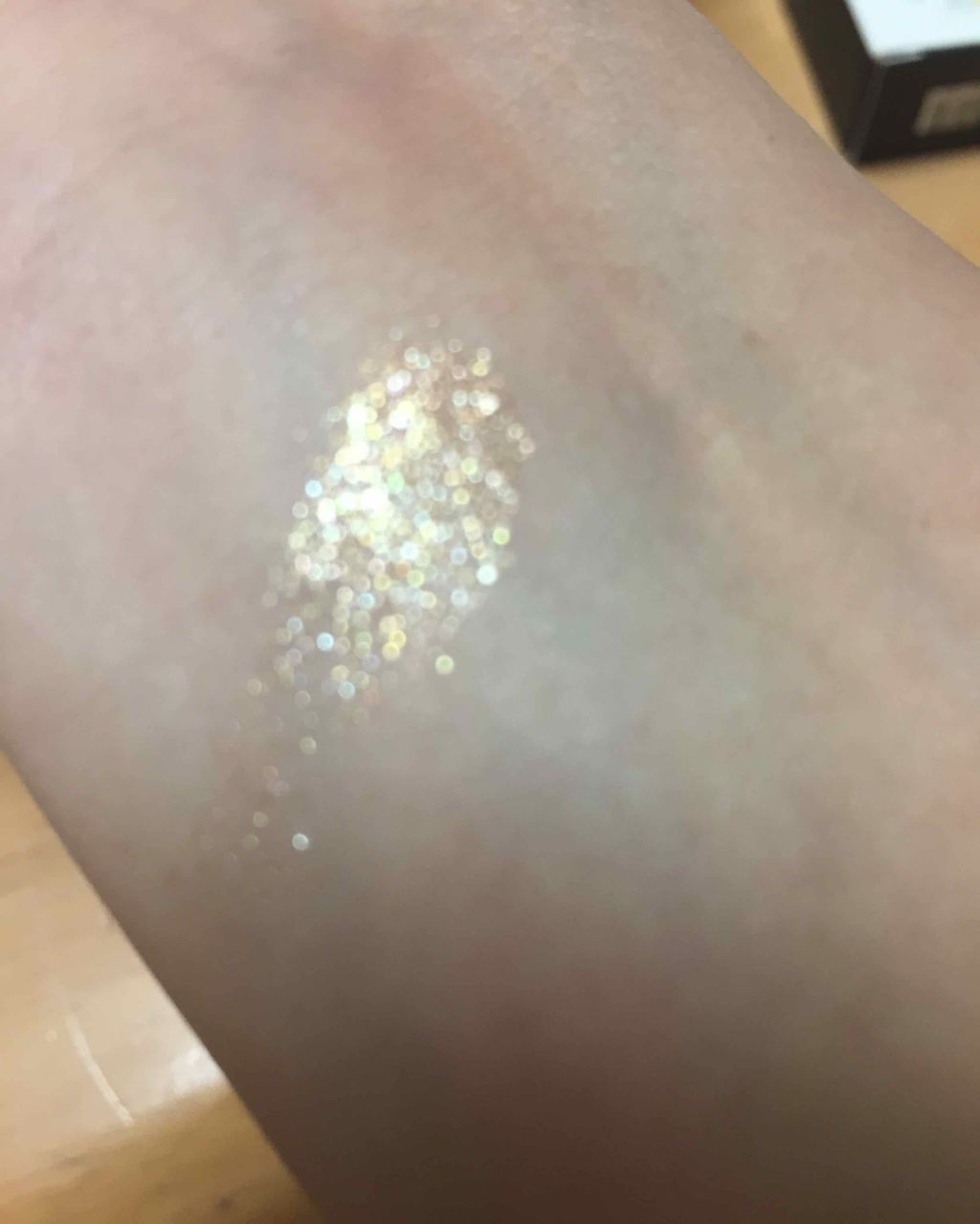 セルフィーフィックスピグメント/Witch's Pouch/単色アイシャドウを使ったクチコミ（3枚目）