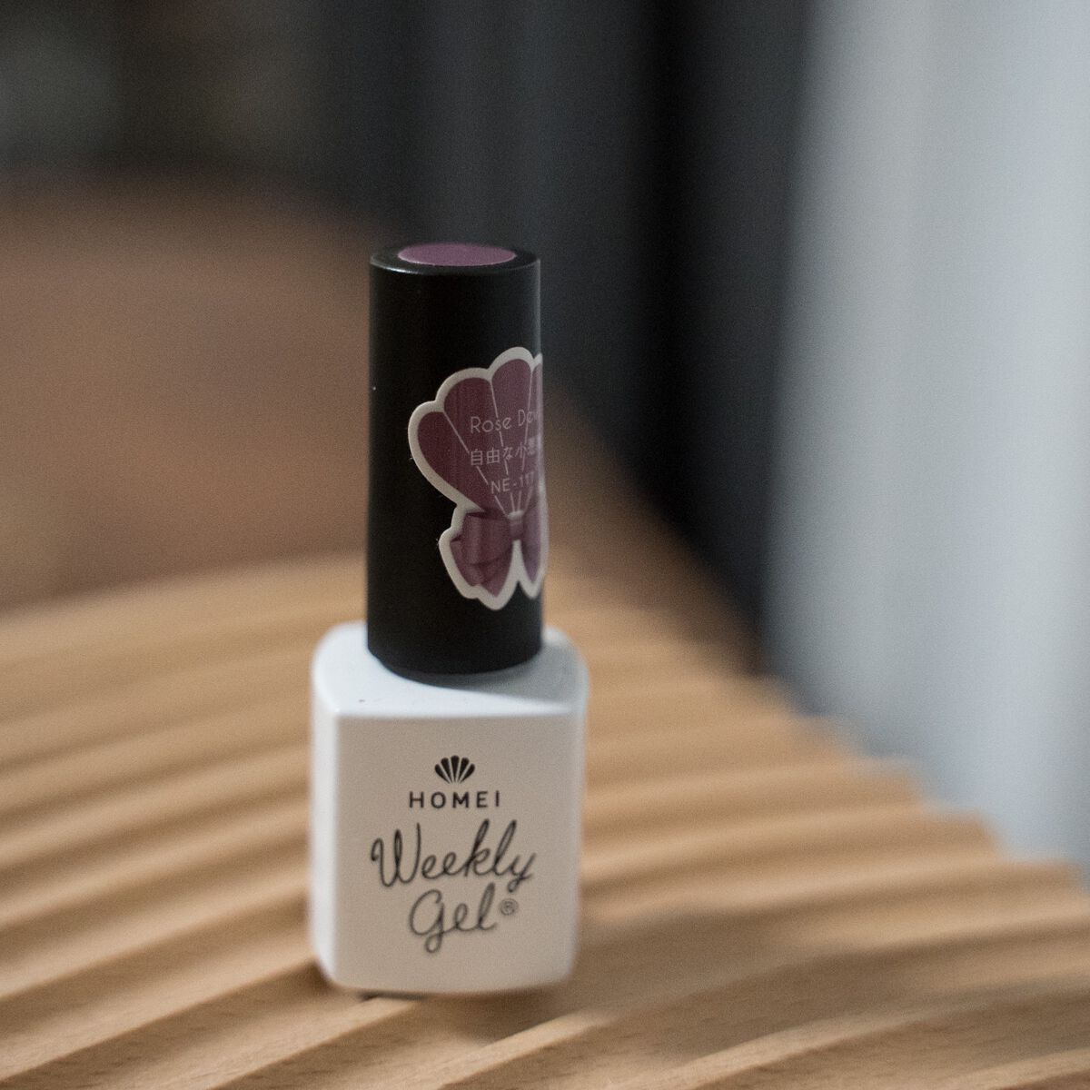 ウィークリージェル NE-117 ローズデビル(Rose Devil)/HOMEI/ジェルネイルを使ったクチコミ（1枚目）