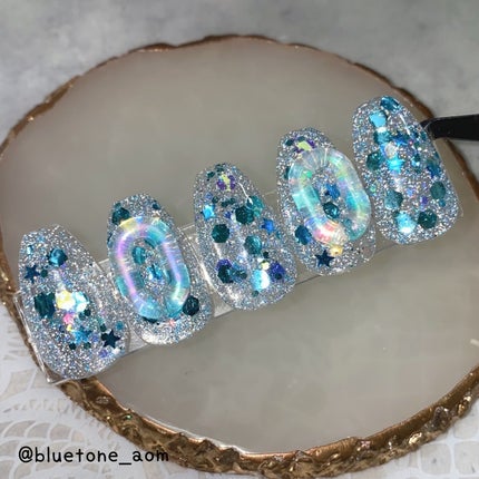 ⋆͛🦖⋆͛aomi on LIPS 「ホロフラーーッシュ!!ブルー系のオリジナルフラッシュにSHEI..」(4枚目)