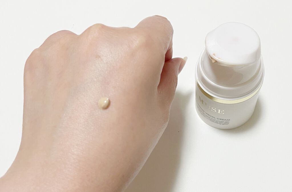 ラミューズ リターン2ブレッシングビジュアルクリームのクチコミ「日焼け止め＋再生クリーム＋BBクリームがひとつで叶うオールインワン！﻿
﻿
なめらかなクリーム.....」（2枚目）