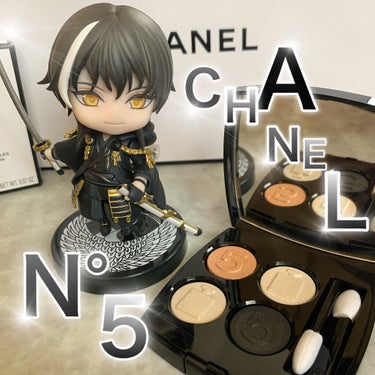 レ キャトル オンブル/CHANEL/パウダーアイシャドウを使ったクチコミ（1枚目）