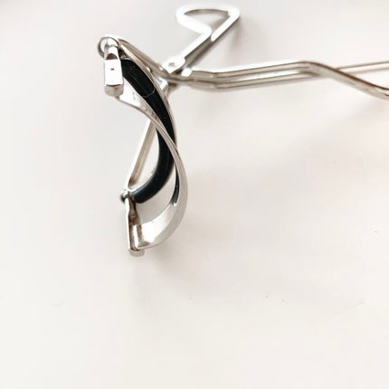 コーセー アイラッシュカーラーのクチコミ「 \ビューラー、買い替えませんか😌/
ーーーーーーーーーーーーーーーー
KOSE
アイラッ.....」(2枚目)