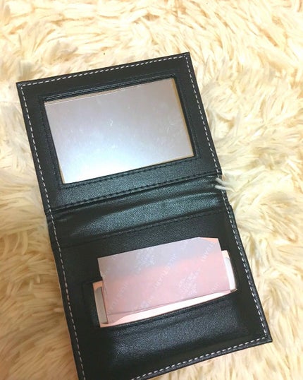 JILL STUART ブロッティングペーパー Nのクチコミ「ジルスチュアート ブロッティング ペーパー
こちらの商品は、あぶらとり紙です😊
これ!めち.....」(2枚目)