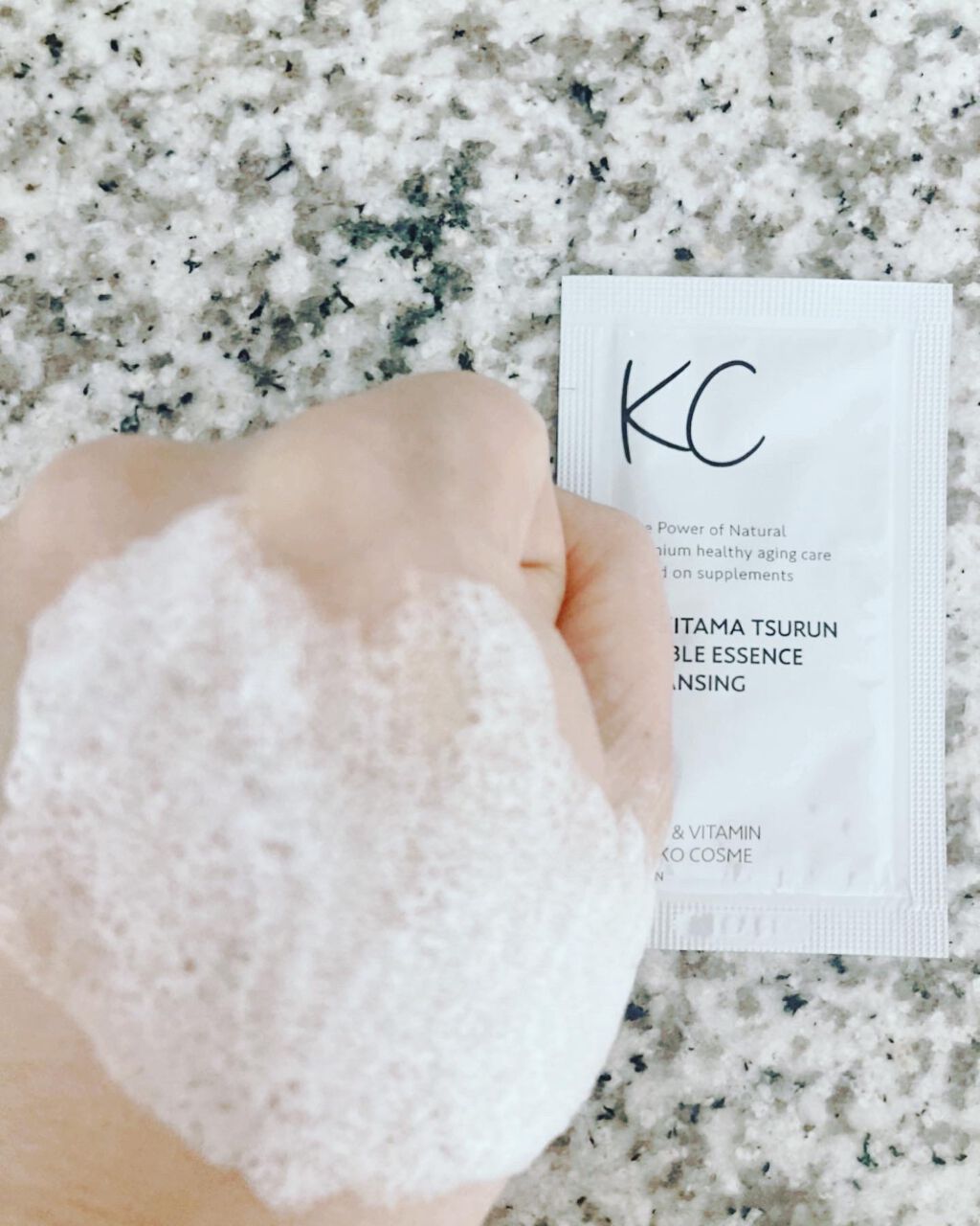 KC むきタマつるん 発泡美容液クレンジング｜ハーブ健康本舗の口コミ