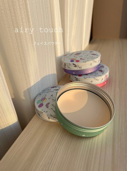 エアリータッチパウダー b ライトベージュ/クラブ/プレストパウダーの画像