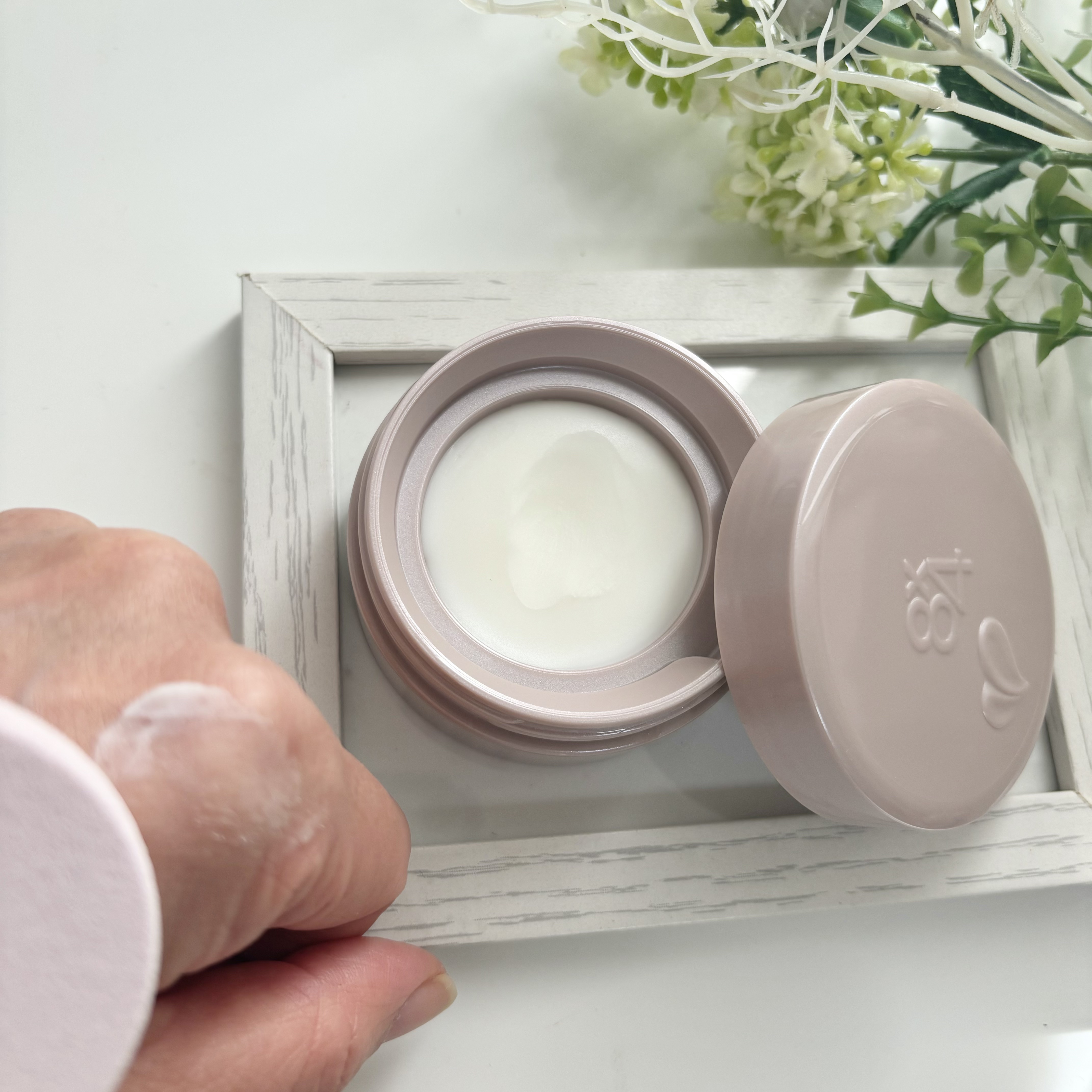 ８x４ デオドラントパテ【医薬部外品】/８ｘ４/デオドラント・制汗剤を使ったクチコミ（3枚目）