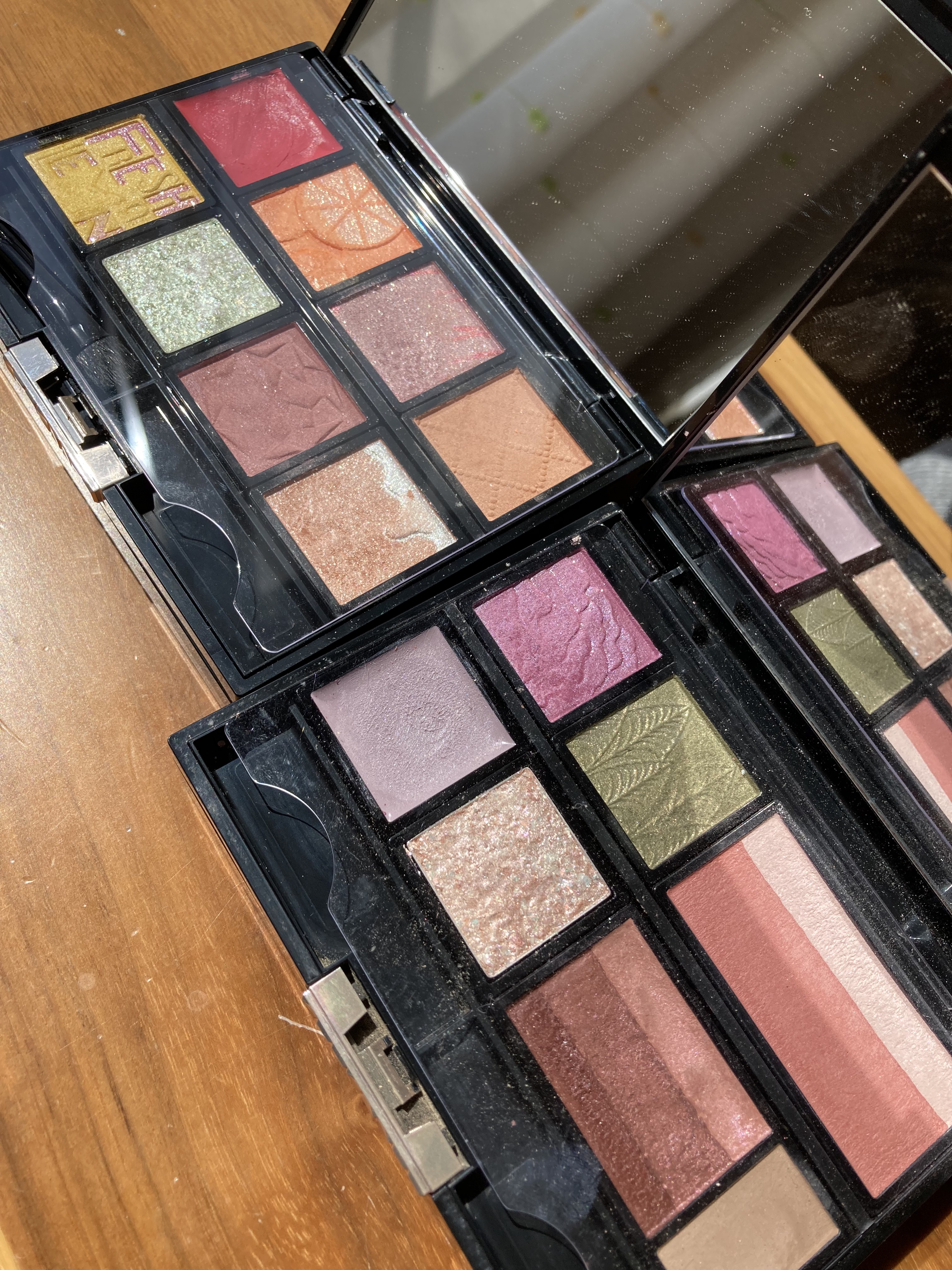 ドラマティックチークカラー (パウダー)/マキアージュ/パウダーチークを使ったクチコミ（2枚目）