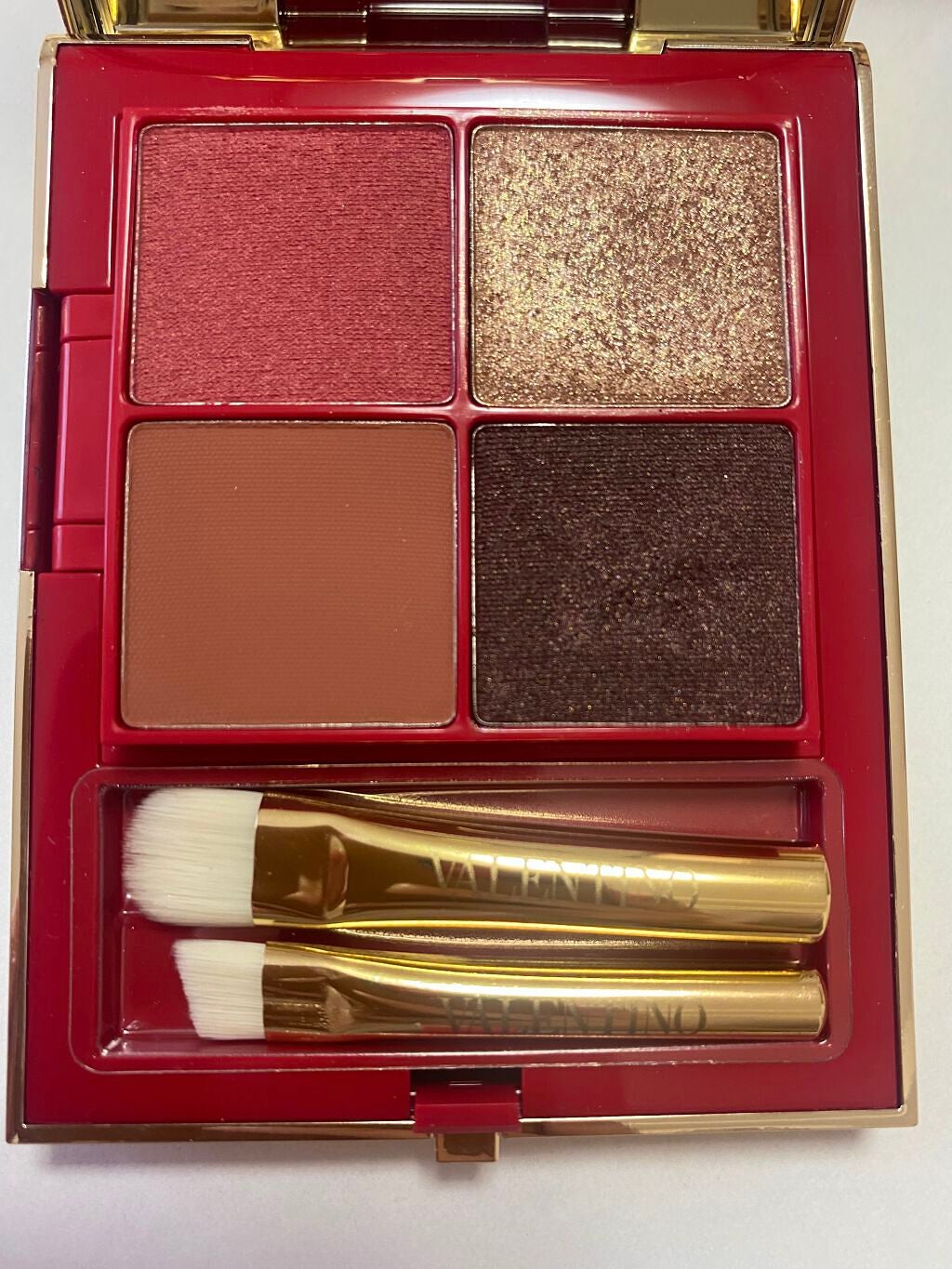 カラーフリップ/ヴァレンティノ ビューティ/アイシャドウパレットを使ったクチコミ(3枚目)