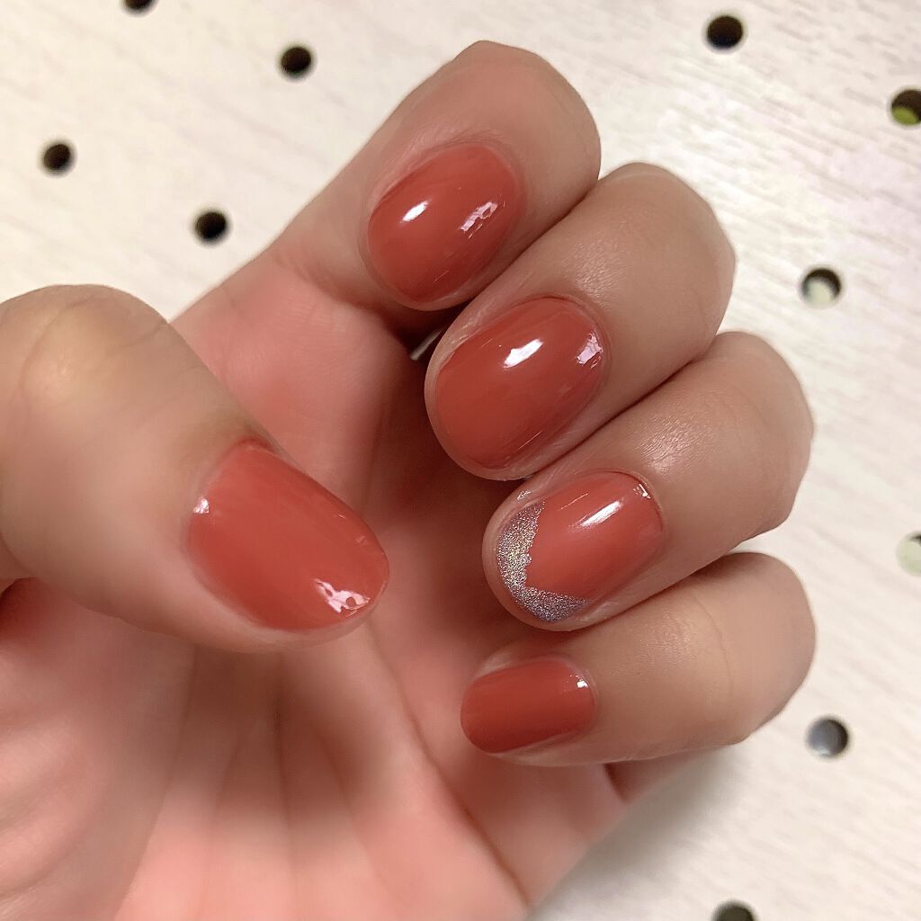 ネイルホリック Nostalgic color RD416/ネイルホリック/マニキュアを使ったクチコミ（2枚目）