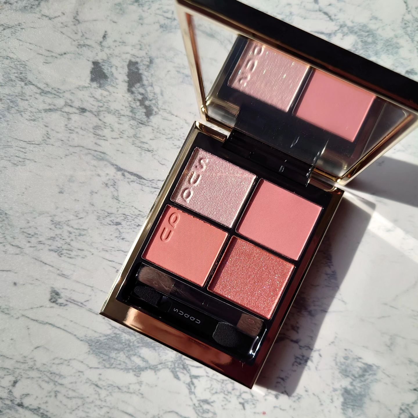 シグニチャー カラー アイズ 136 色束 -IROTABANE/SUQQU/アイシャドウパレットを使ったクチコミ（2枚目）