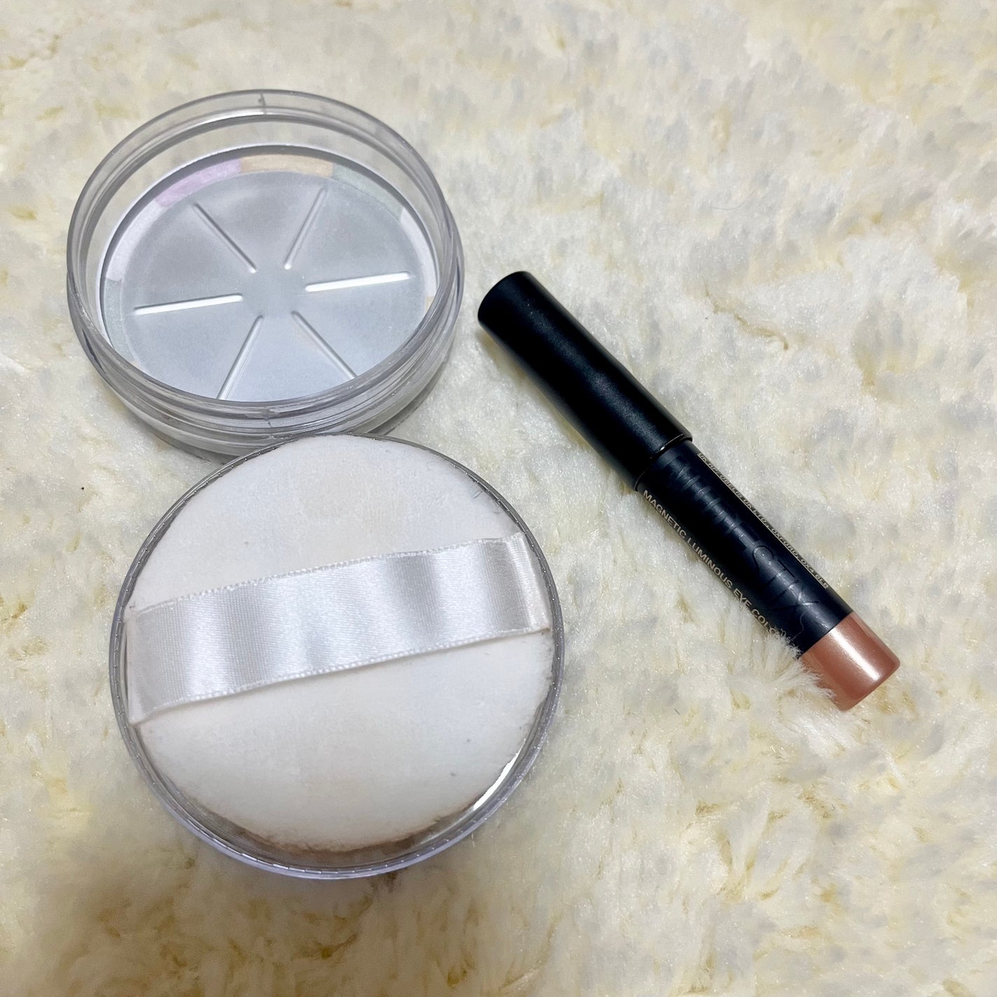 Magnetic Luminous Eye Colour /NUDESTIX/スティックアイシャドウを使ったクチコミ(1枚目)