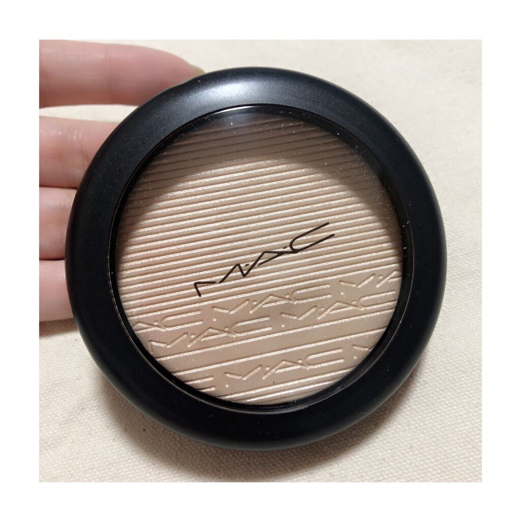 エクストラ ディメンション スキンフィニッシュ/M・A・C/プレストパウダーを使ったクチコミ（2枚目）