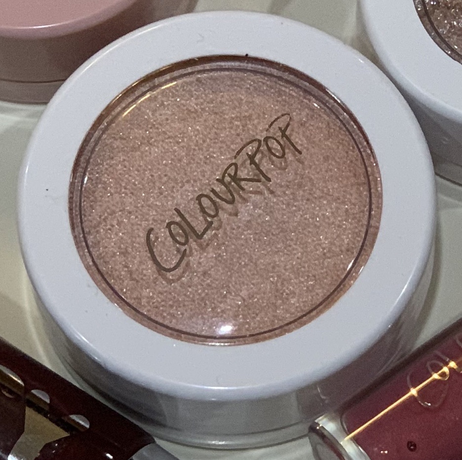Super Shock Highlighter/ColourPop/パウダーハイライトを使ったクチコミ（2枚目）