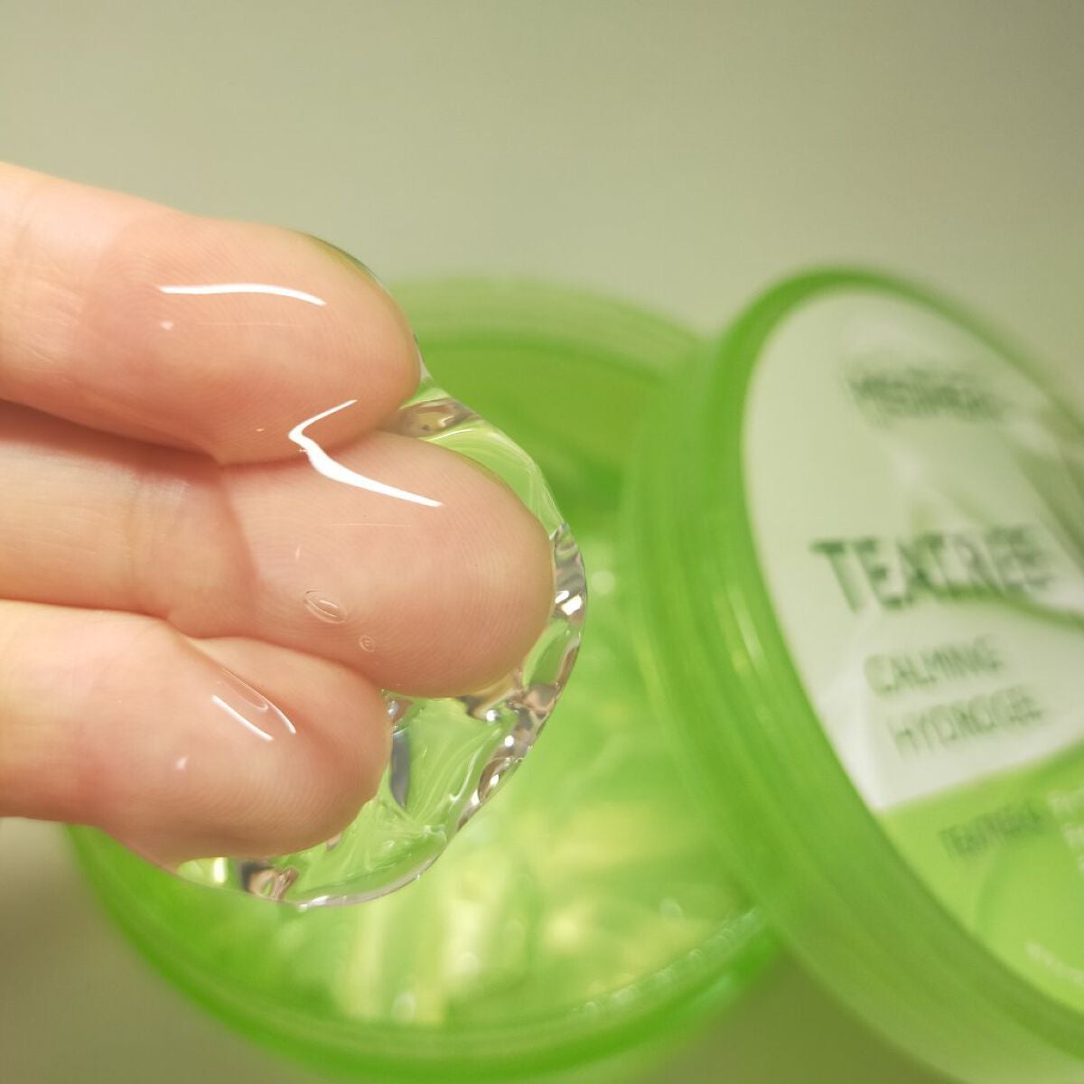 ティーツリーカーミングハイドロジェル/MEDIHEAL/ボディローションを使ったクチコミ(2枚目)