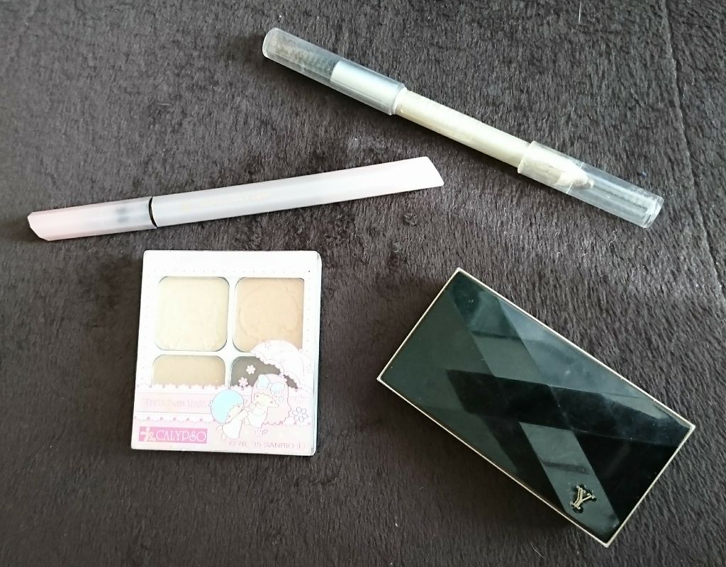 アイパレット ベージュブラウン/カリプソ/アイシャドウパレットを使ったクチコミ（1枚目）