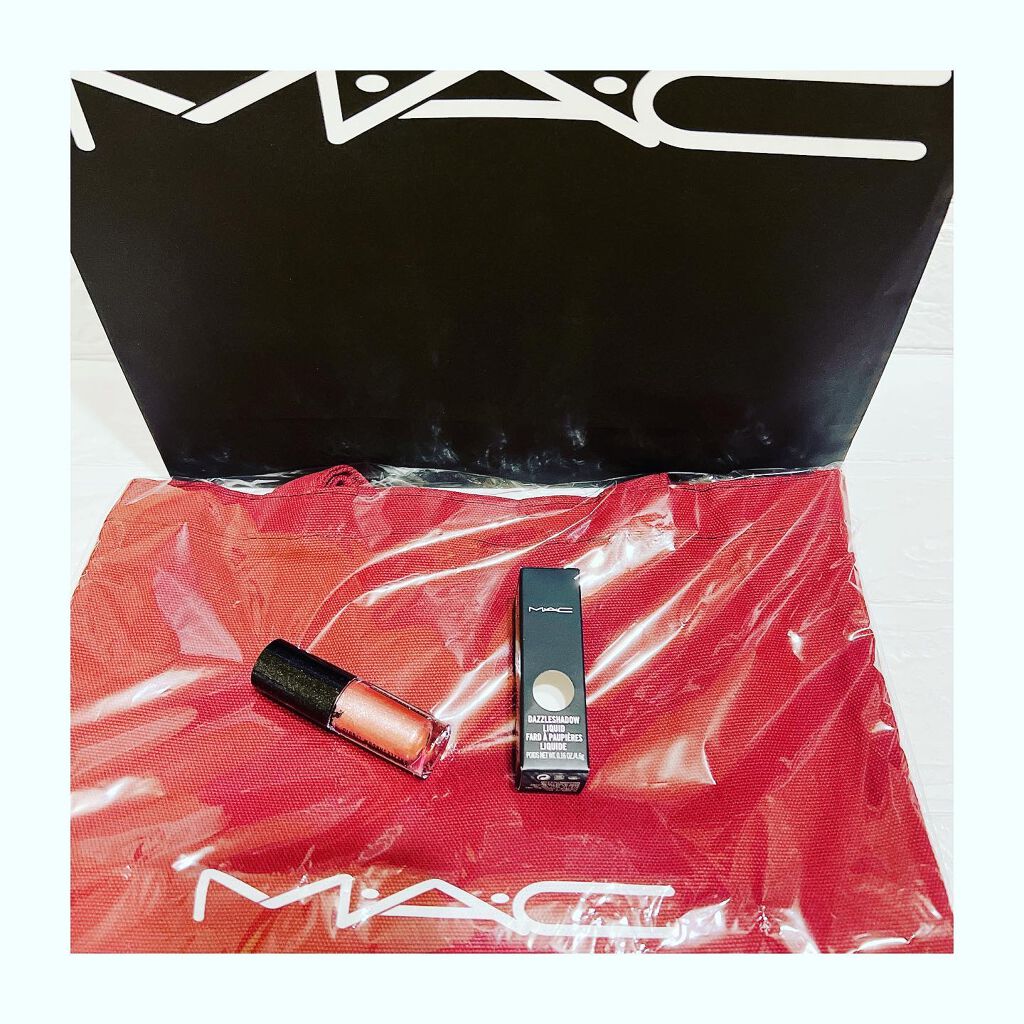 ライトフル C３ ナチュラル シルク パウダーファンデーション NC20/M・A・C/パウダーファンデーションを使ったクチコミ（3枚目）