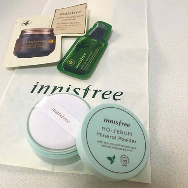 4月のコスメ購入品 part2
日本初上陸の #innisfree へ💚
表参道に3月にオープンしたばかり。
説明するまでもなく有名なこのパウダー目当てでした❣️
.
Amazon価格では810円。店頭