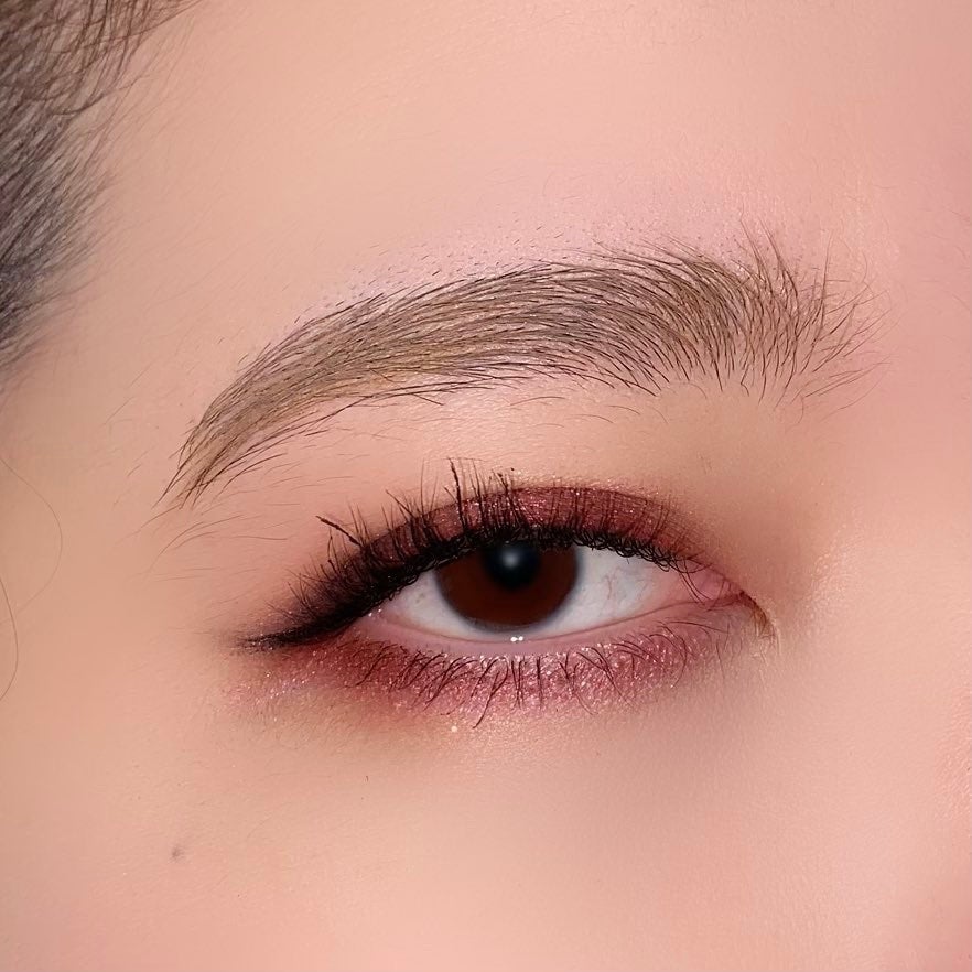 レイナ on LIPS 「【今日のメイク】さっそく褐砂を使ってメイクしました!ベースに右..」(3枚目)