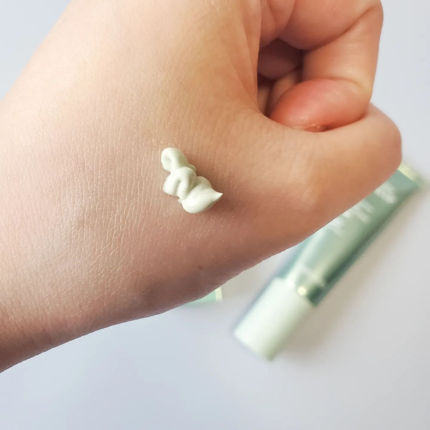 スキンエンハンサーコラーゲントーンアップクリーム/LABIOTTE/日焼け止めクリームを使ったクチコミ（2枚目）