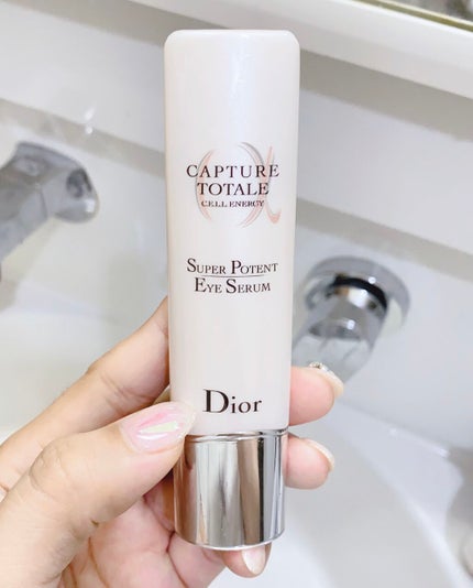 カプチュール トータル セル ENGY アイ セラム/Dior/アイケア・アイクリームを使ったクチコミ(2枚目)