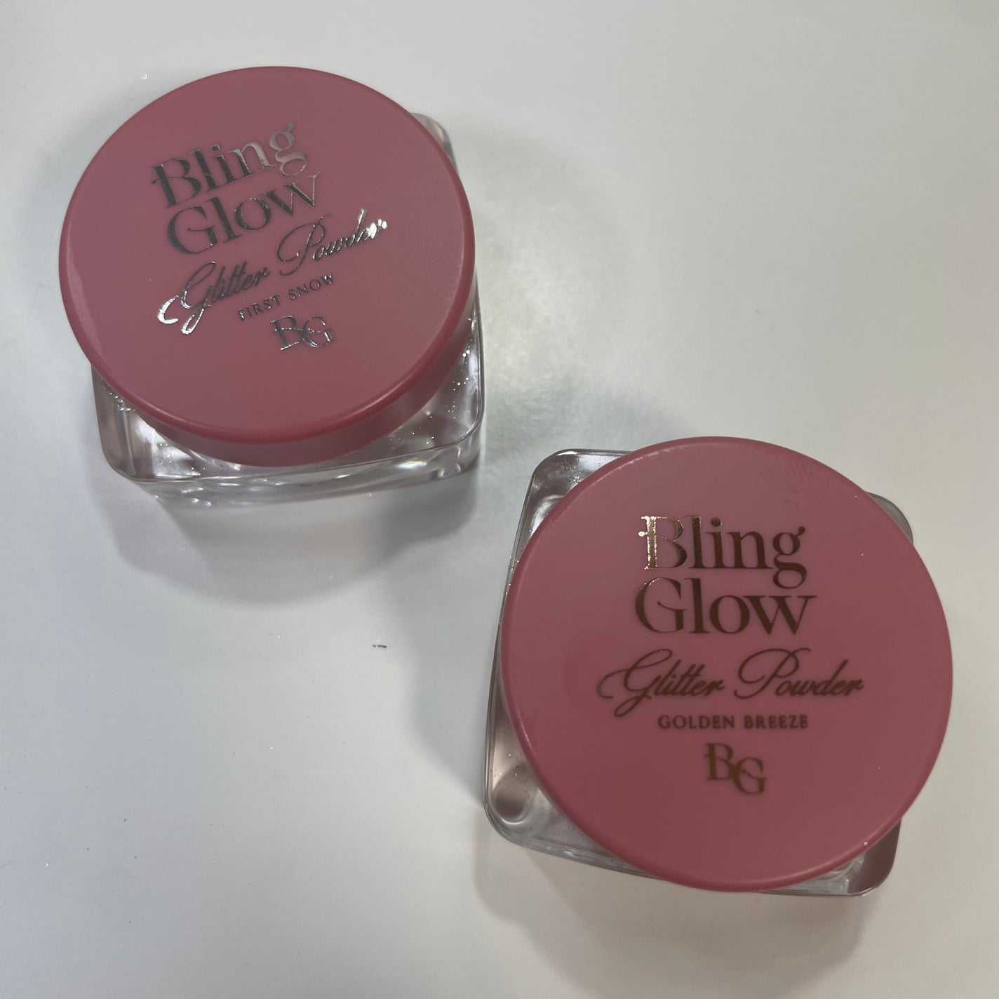 グリッターパウダー/BLING GLOW/パウダーハイライトを使ったクチコミ(2枚目)