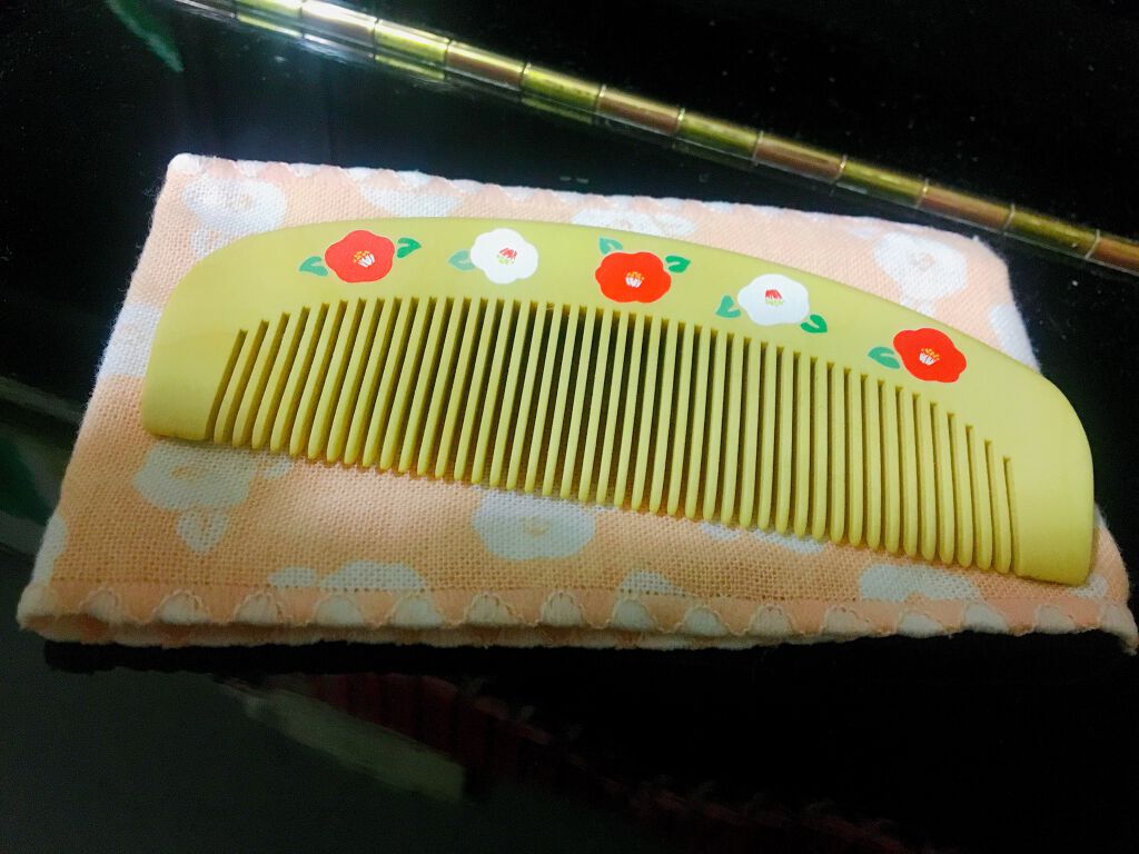 おもち◇フォロバ100% on LIPS 「**つげ櫛**1800yenヘアドネーションをするために伸ばし..」(1枚目)