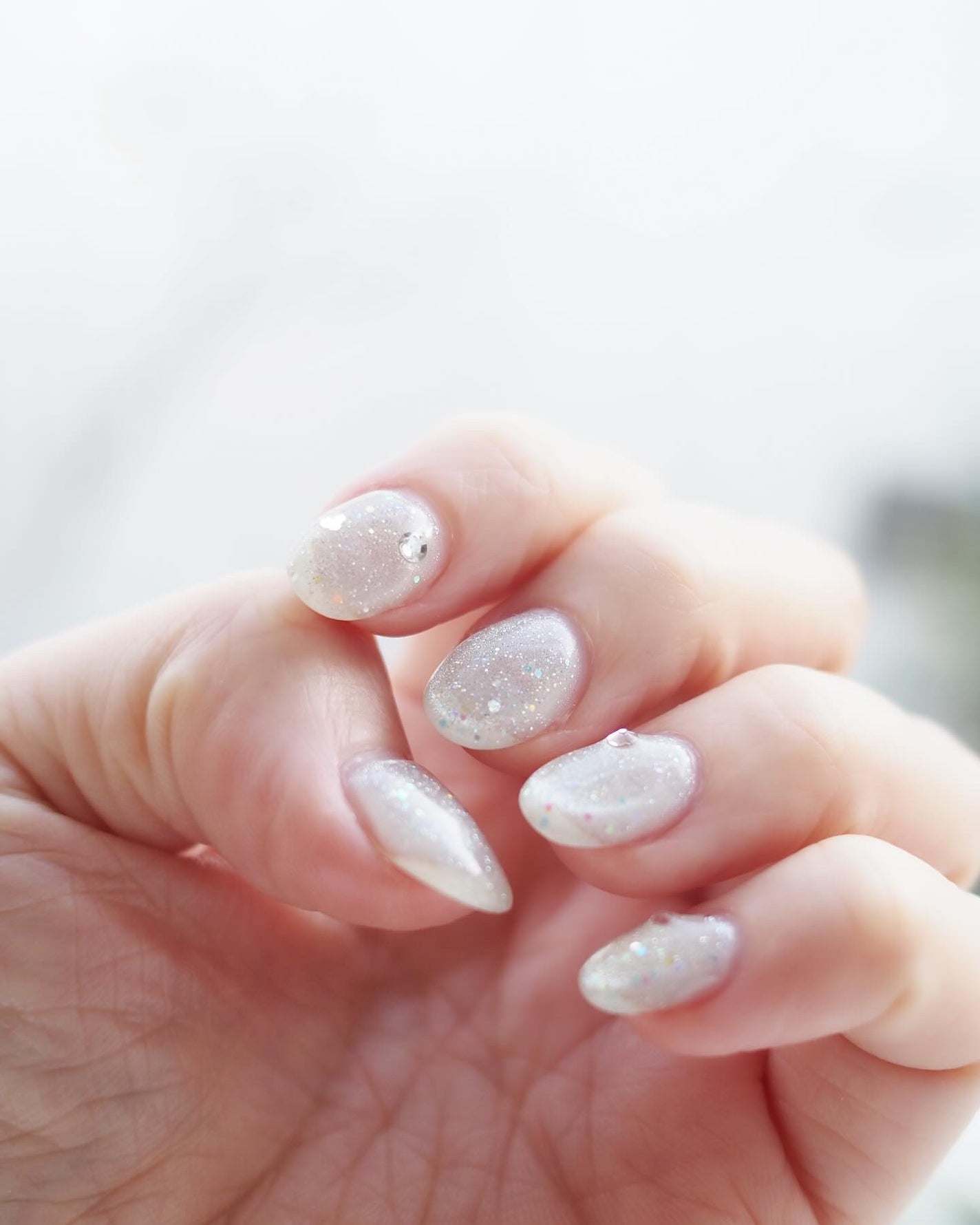 miyuki@PCアナリスト/コスメコンシェルジュ on LIPS 「🤍❄️✨#newnails#冬ネイル#マグネットネイル#キラキ..」(1枚目)