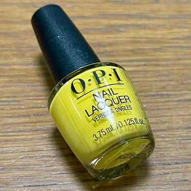 O・P・I ネイルラッカー（ミニボトル）のクチコミ「【使った商品】O・P・Iネイルラッカーミニボトルイエロー
【商品の特徴】鮮やかな発色
【使用感.....」（1枚目）