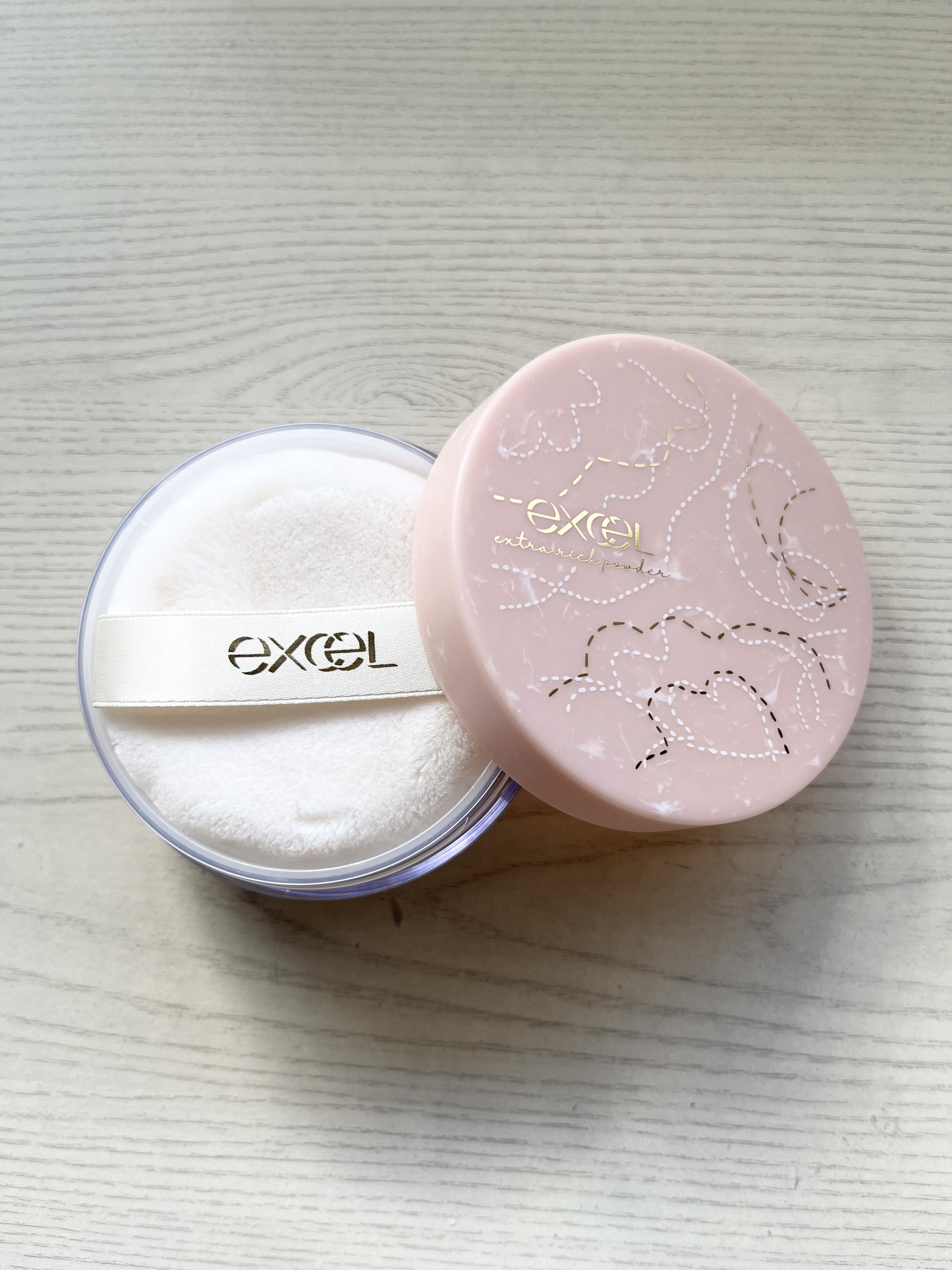 エクセル エクストラリッチパウダー&#39;24/excel/ルースパウダーを使ったクチコミ（2枚目）