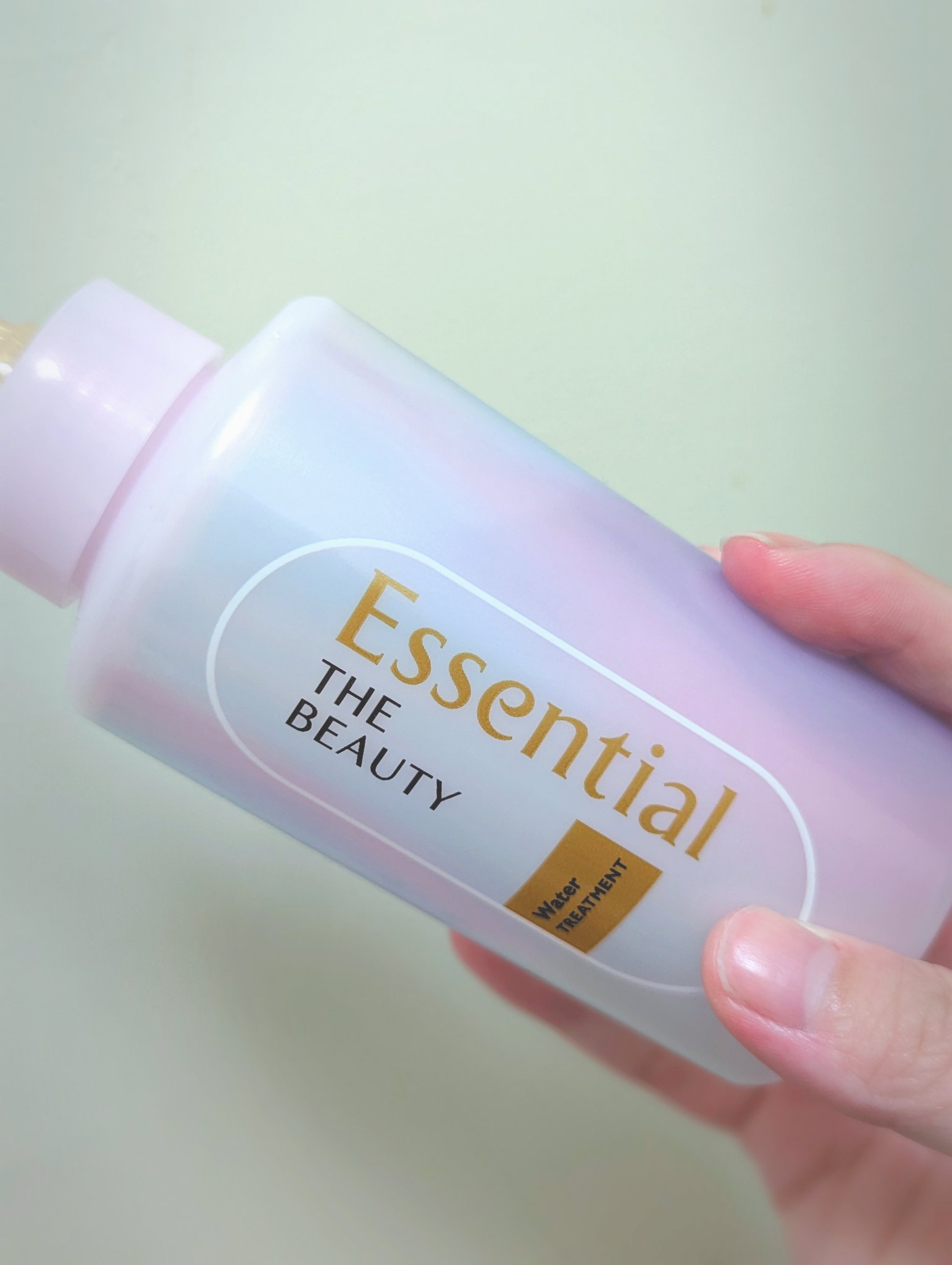 エッセンシャル プレミアム ウォータートリートメント EXスムース/エッセンシャル/アウトバストリートメントを使ったクチコミ（2枚目）