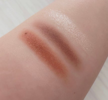 トーンアップアイシャドウ/CEZANNE/アイシャドウパレットを使ったクチコミ(4枚目)