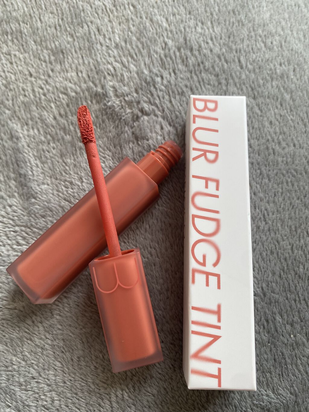 ジューシーラスティングティント/rom&nd/リップティントを使ったクチコミ（2枚目）