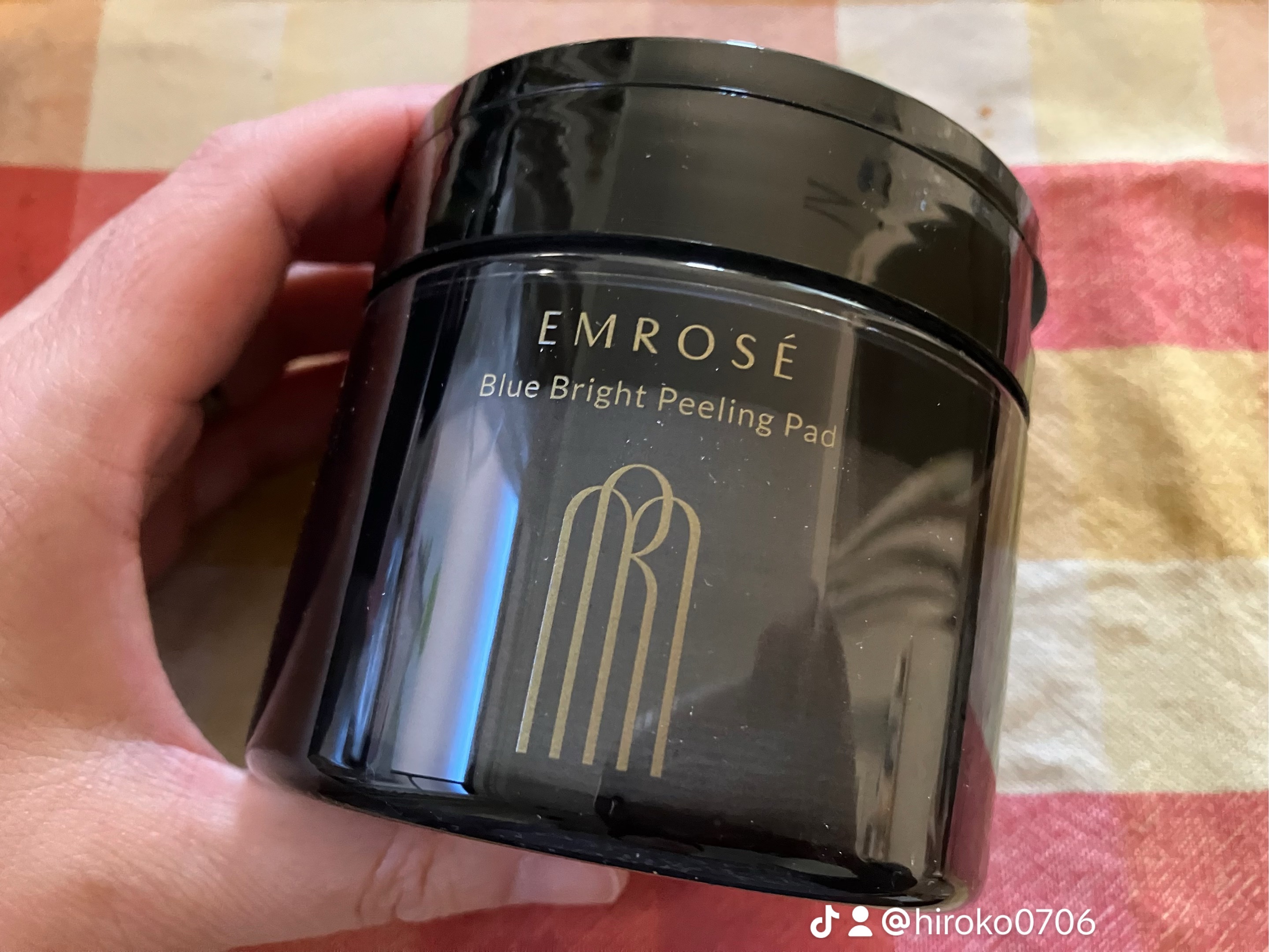 ブルーブライトピーリングパッド/EMROSÉ/トナーパッドを使ったクチコミ（2枚目）