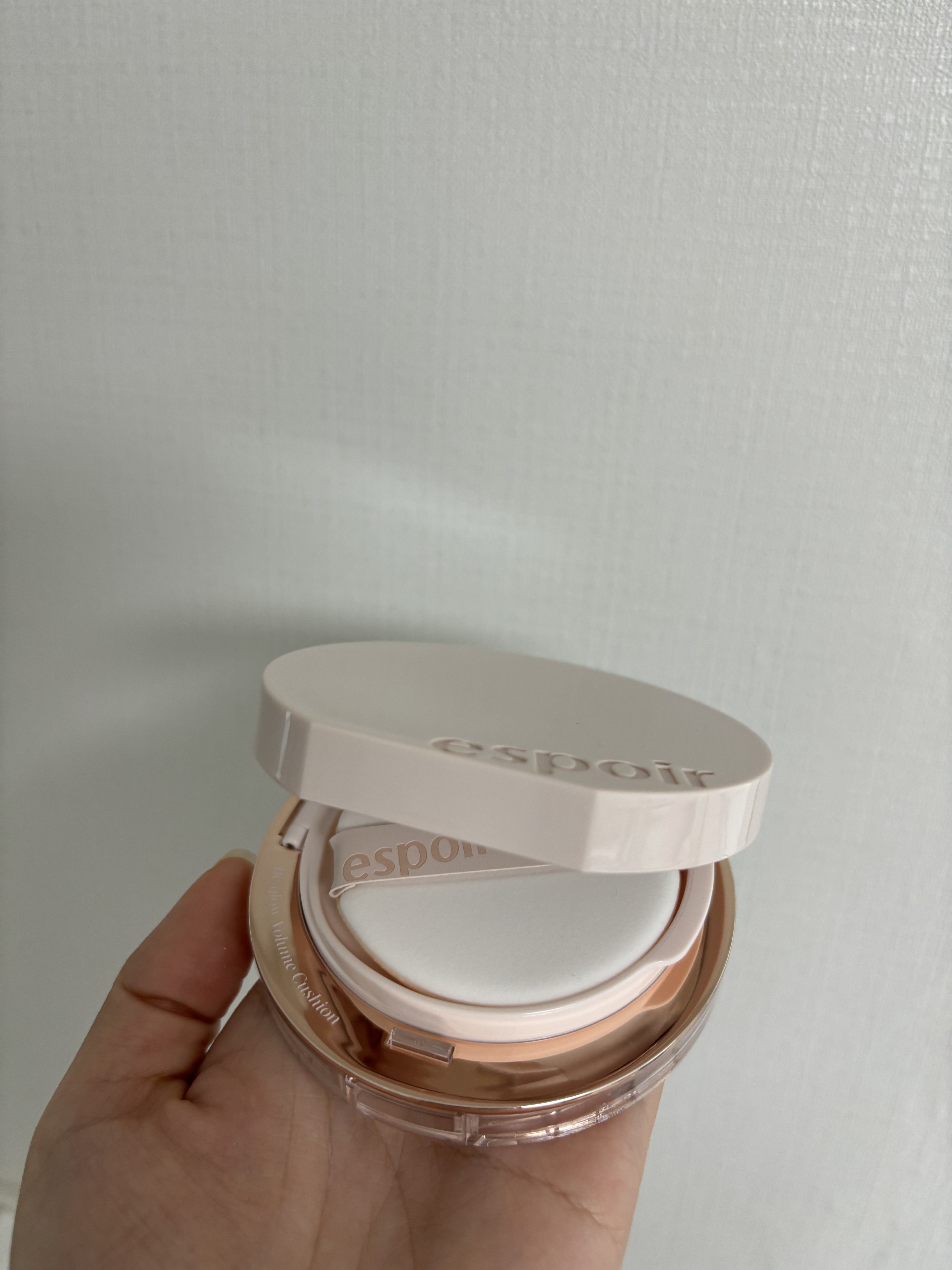 エスポア ビーグロー ボリュームクッション 23 ベージュ/espoir/クッションファンデーションを使ったクチコミ（2枚目）