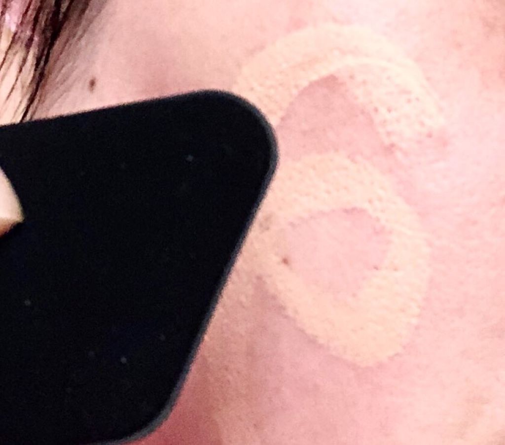 CR ハイドレイティング ファンデーション スティック/bareMinerals/その他ファンデーションを使ったクチコミ（1枚目）