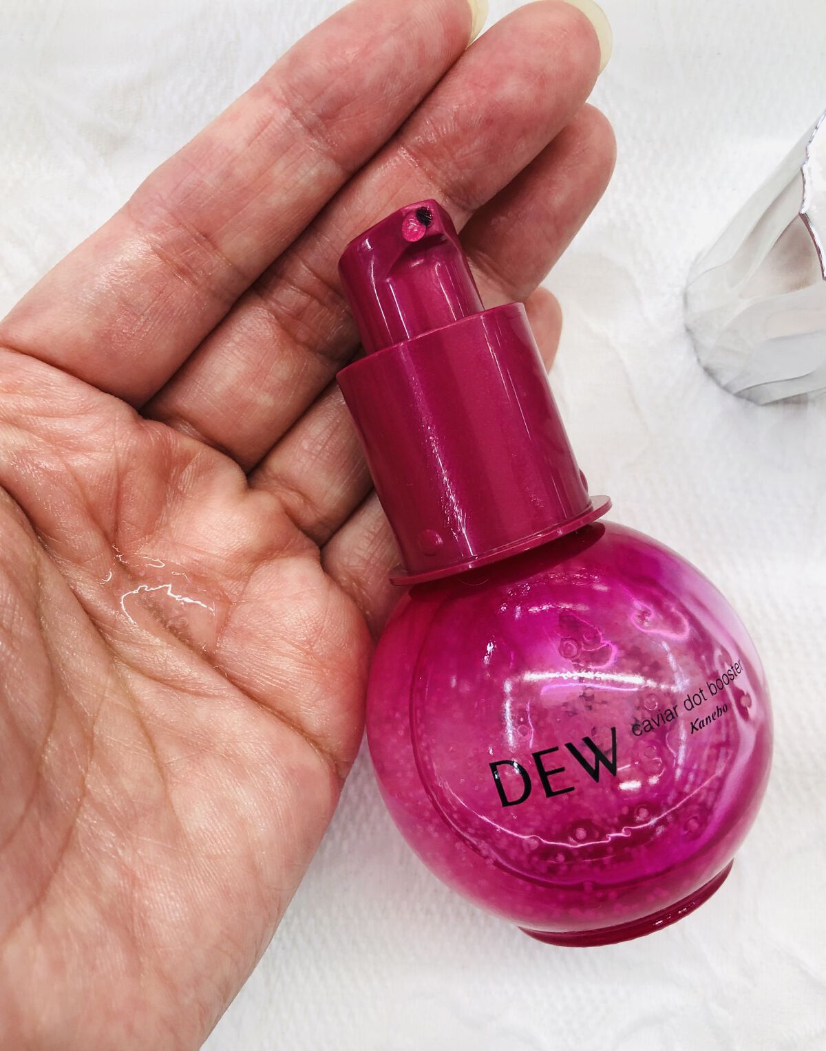 キャビアドットブースター/DEW/ブースター・導入液を使ったクチコミ（2枚目）