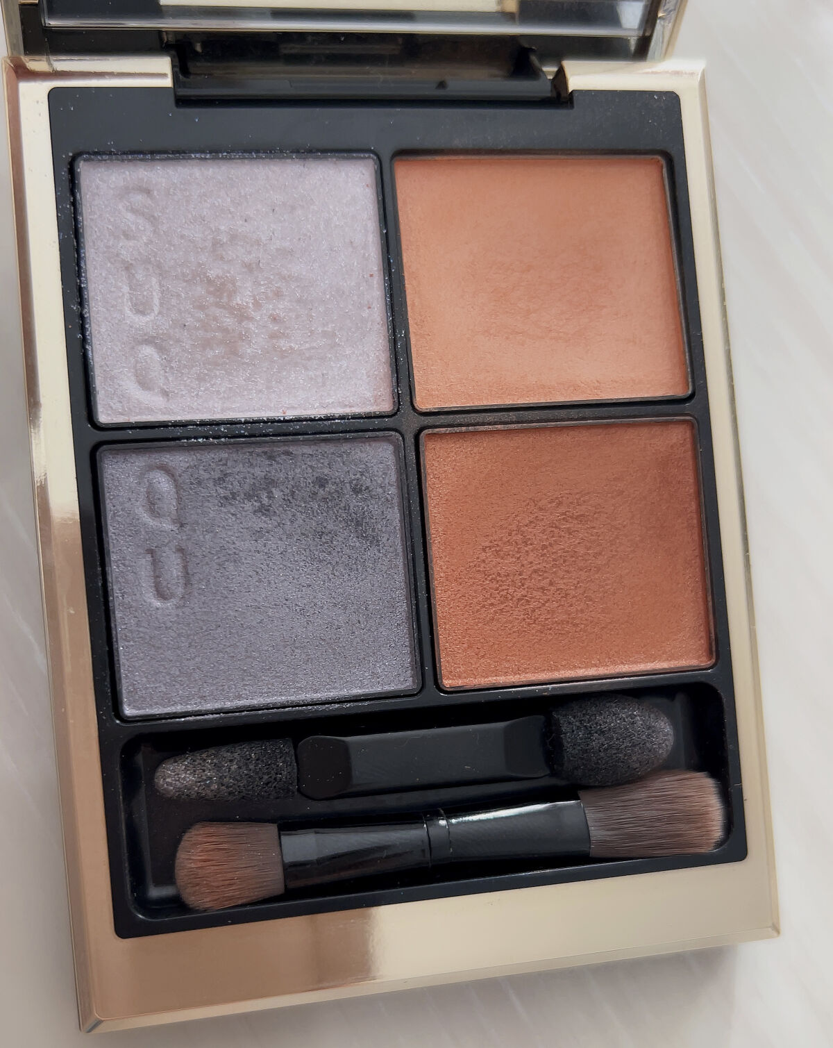 シグニチャー カラー アイズ/SUQQU/アイシャドウパレットを使ったクチコミ（3枚目）