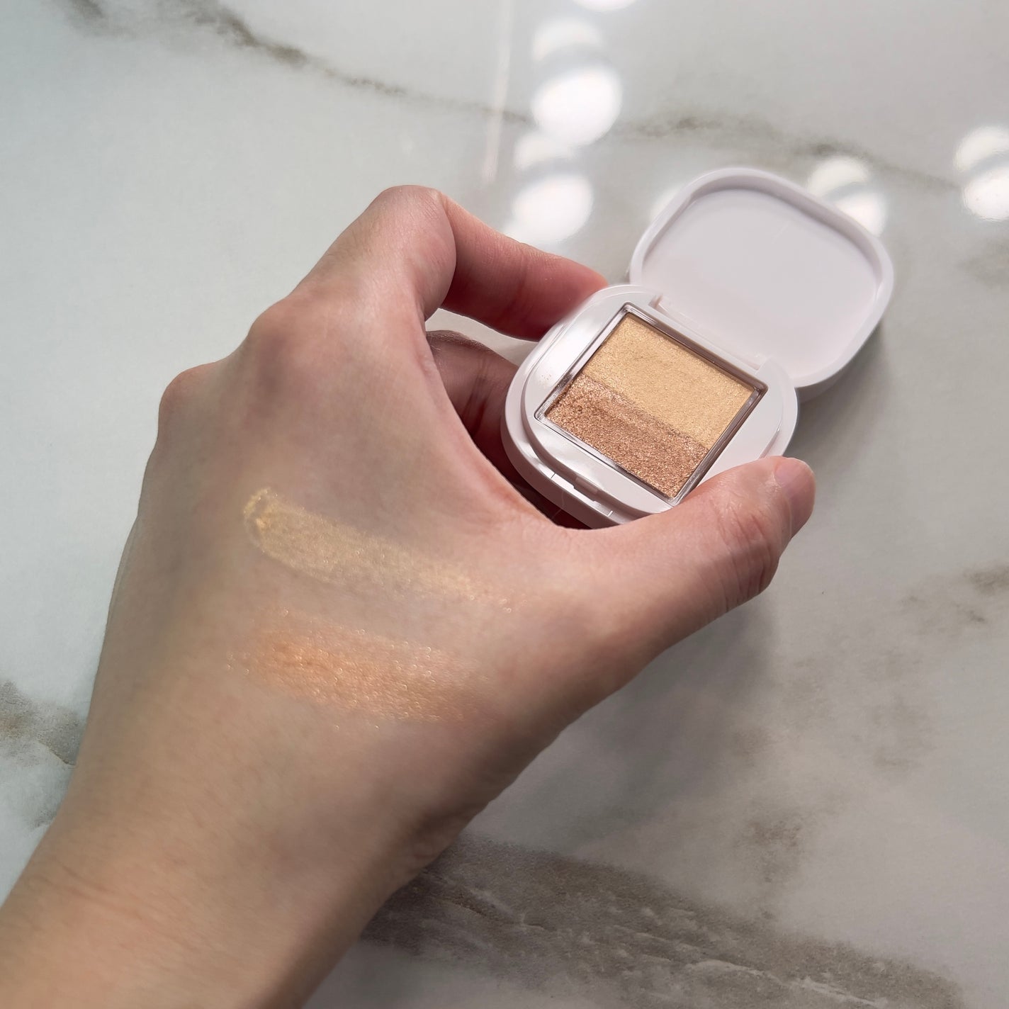 アイカラー/media luxe/アイシャドウパレットを使ったクチコミ(4枚目)