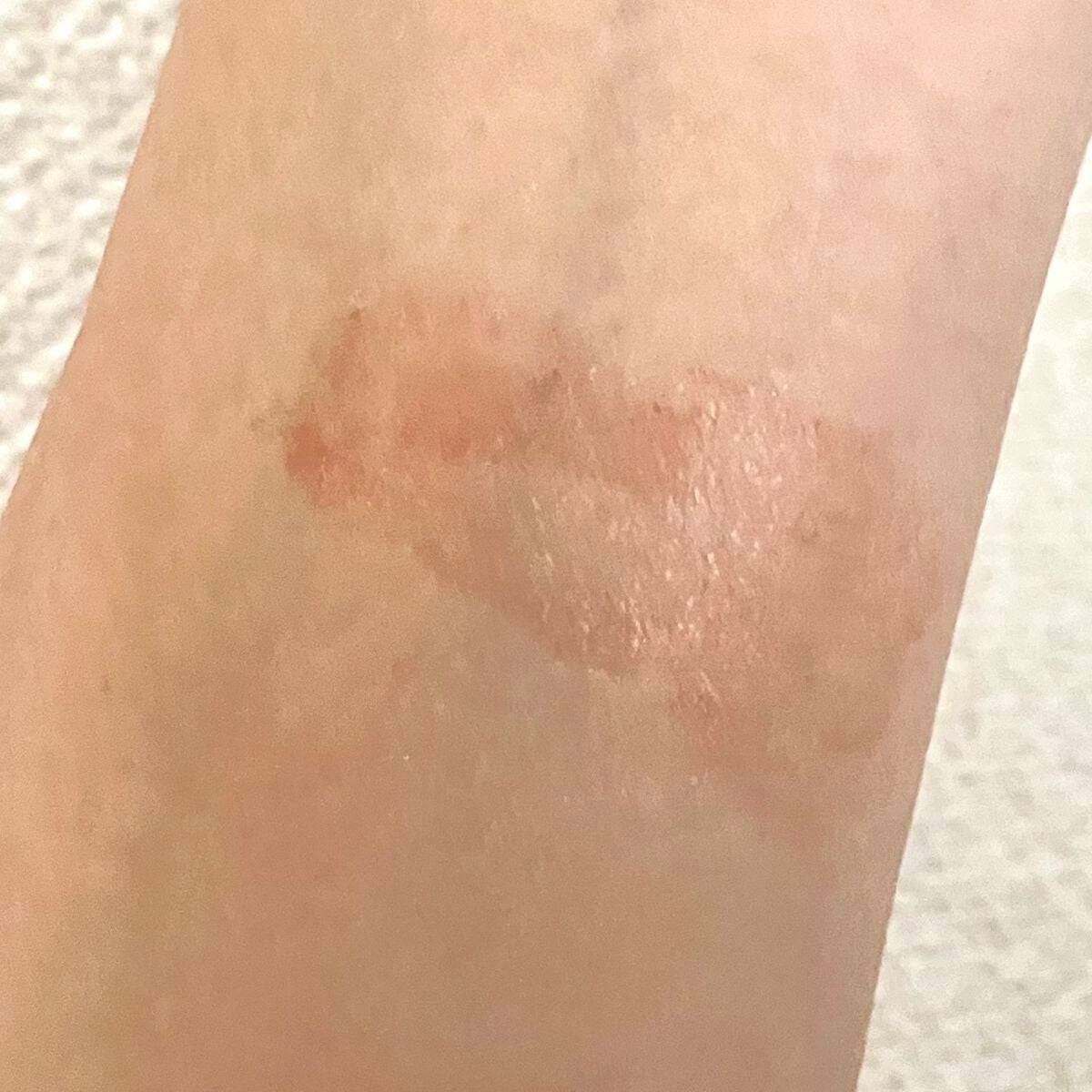 アンドバイロムアンド グラッシーボムティント/&nd by rom&nd/リップティントを使ったクチコミ(5枚目)