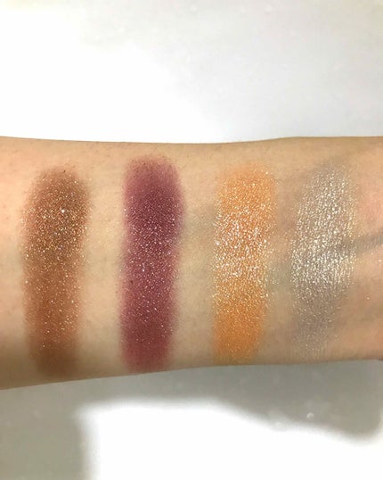 Super Shock Shadow/ColourPop/単色アイシャドウを使ったクチコミ(2枚目)