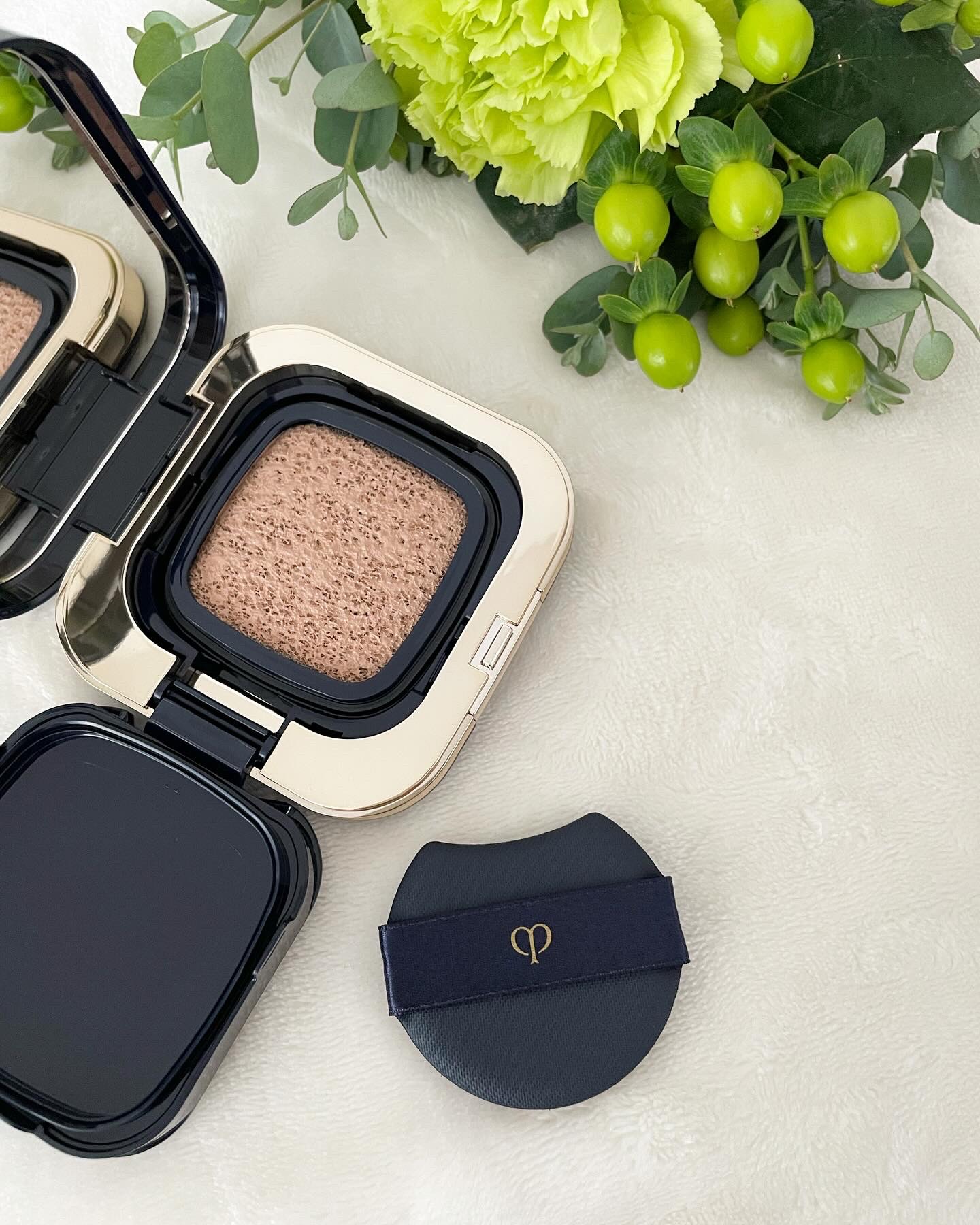 クレ・ド・ポー ボーテ タンクッションエクラ ナチュレル ケース（UNLOCK THE HEART限定デザイン）/クレ・ド・ポー ボーテ/クッションファンデーションを使ったクチコミ（2枚目）